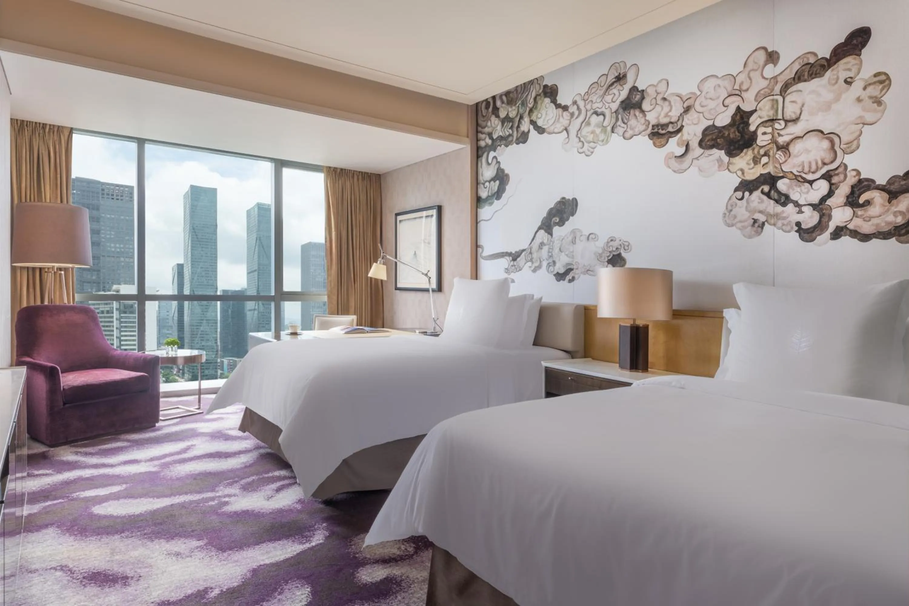 Bed in Four Seasons Hotel Shenzhen