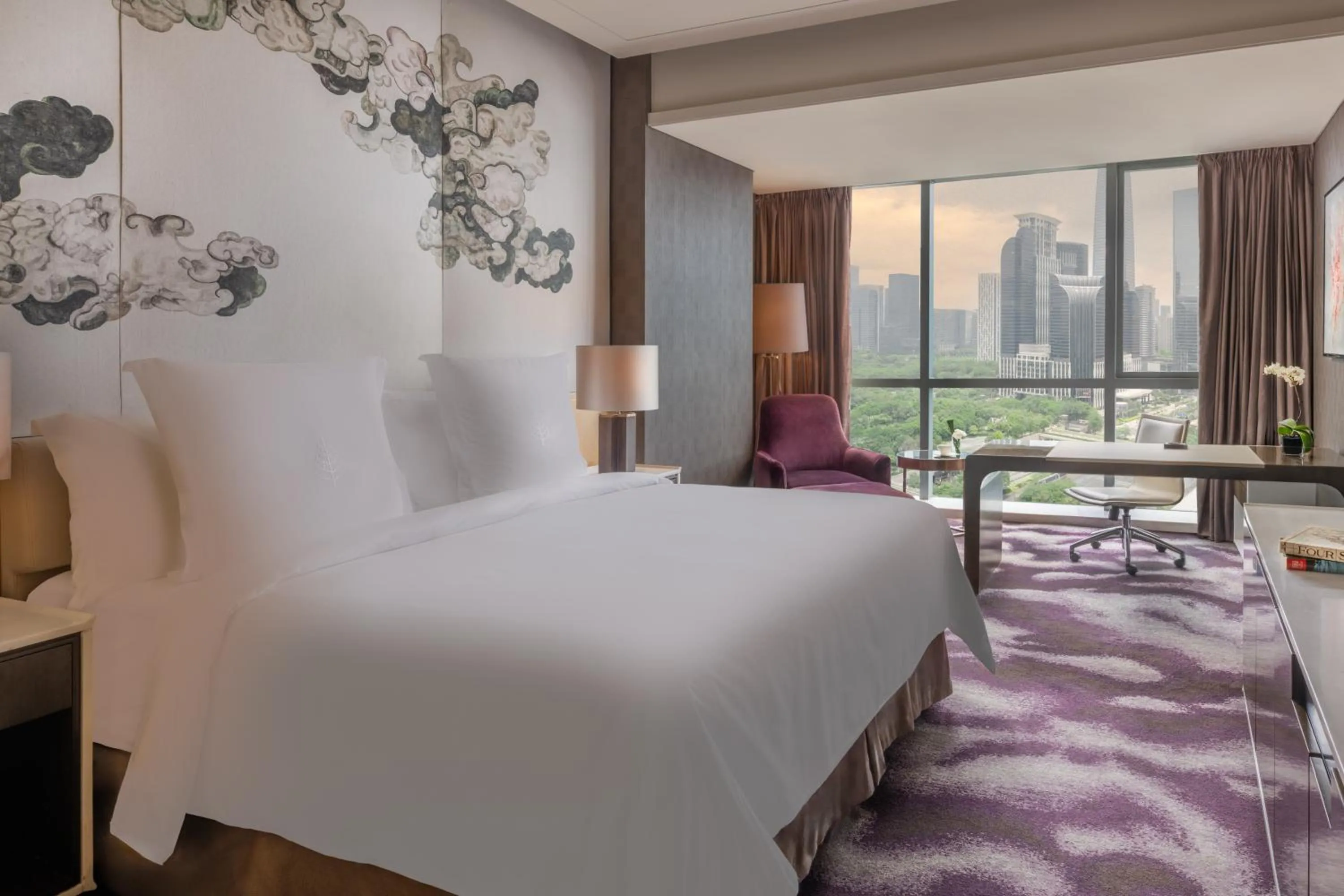 Bed in Four Seasons Hotel Shenzhen