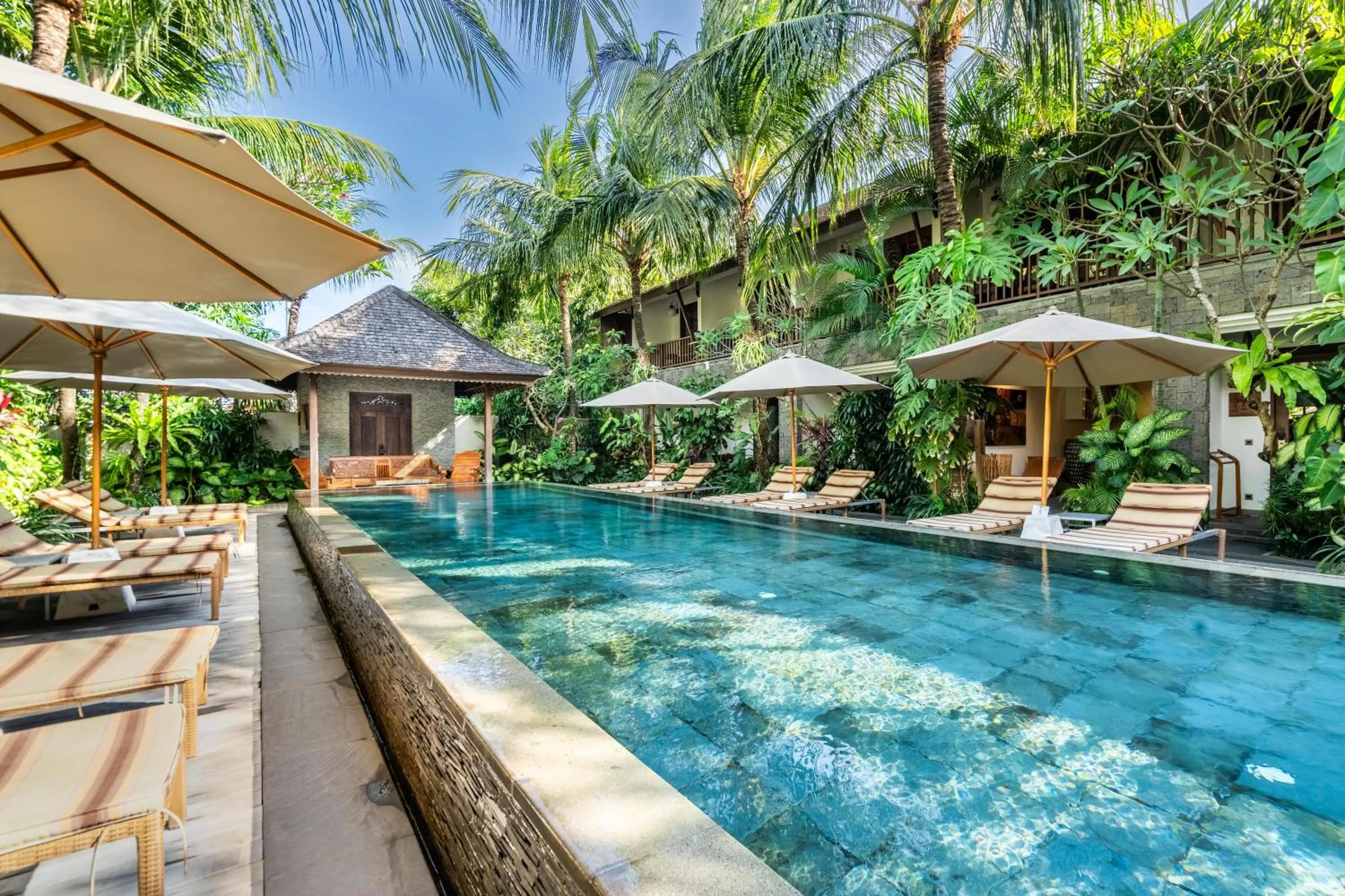 Swimming pool in Kejora Suites