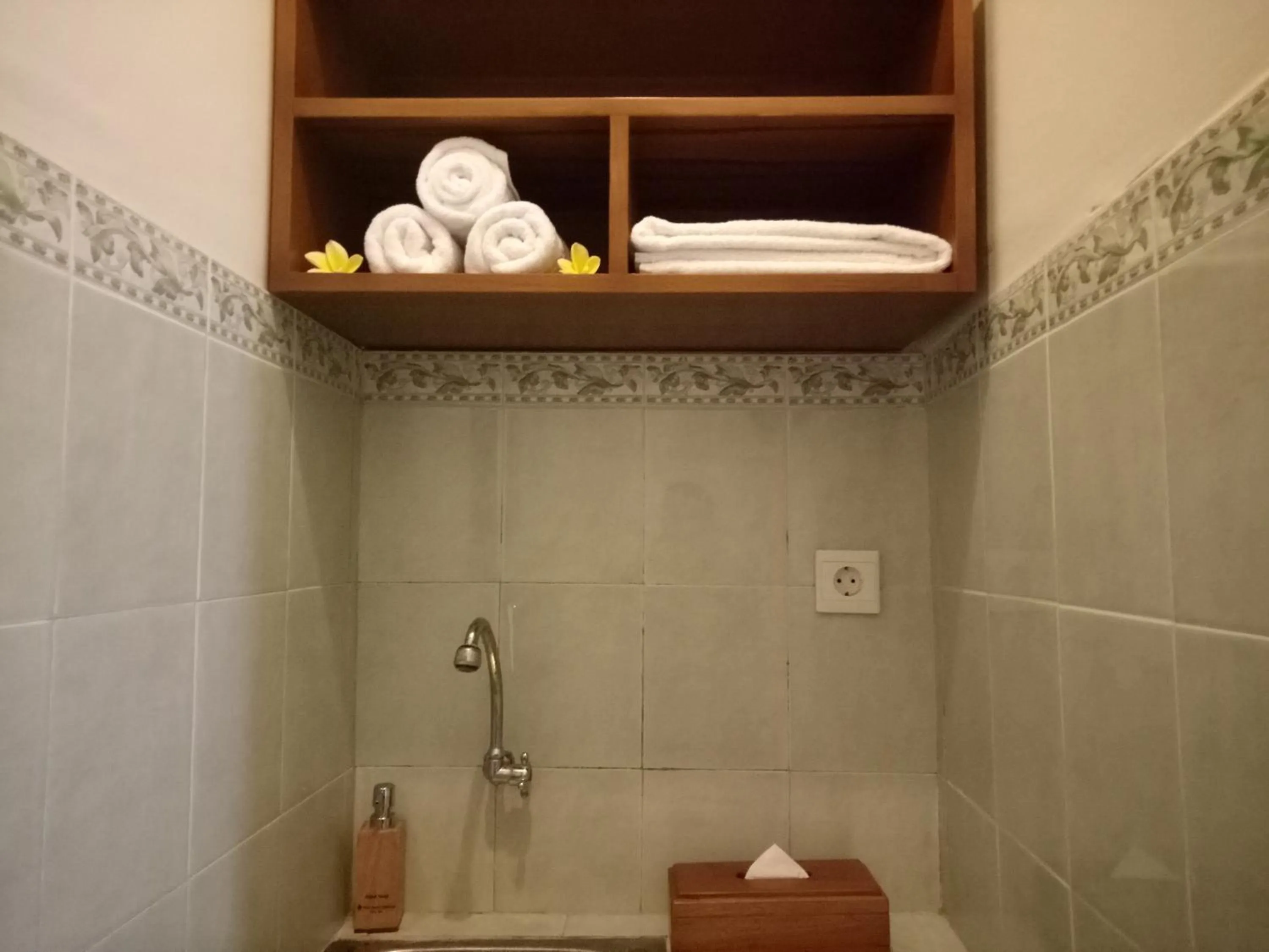 Bathroom in Puri Anyar Heritage