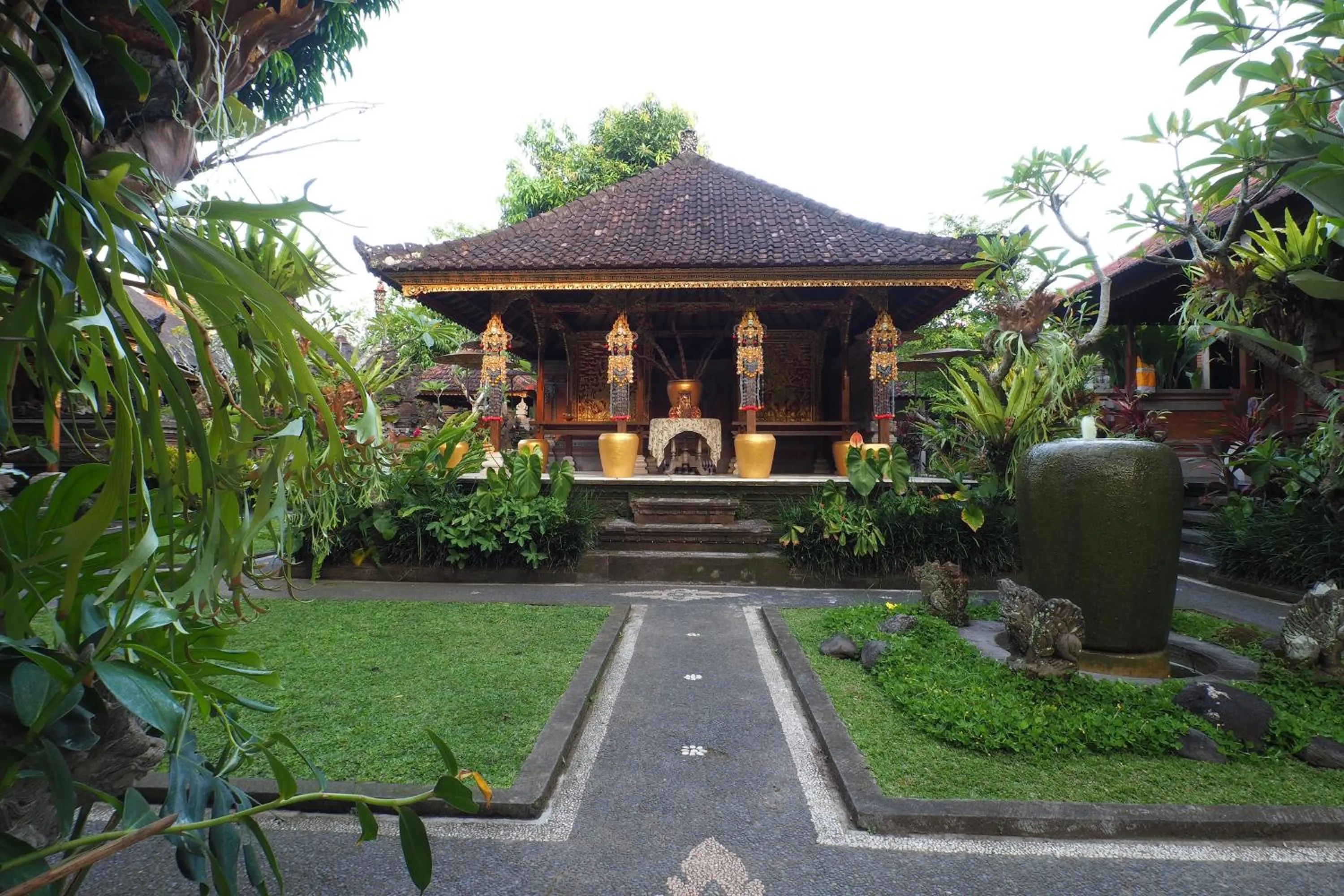 Garden view in Puri Anyar Heritage