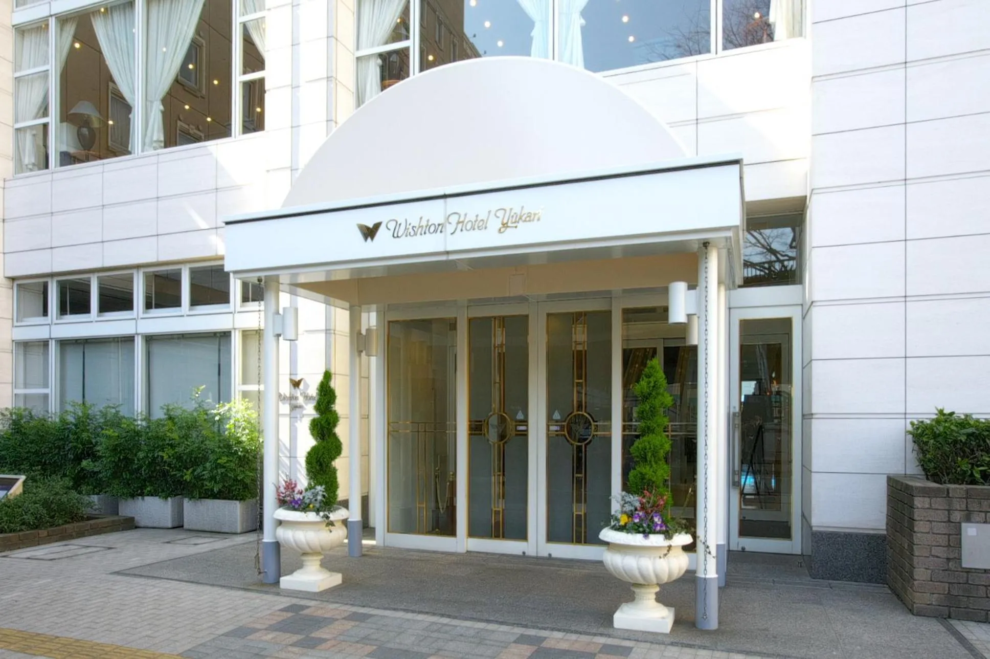 Facade/entrance in Wishton Hotel Yukari