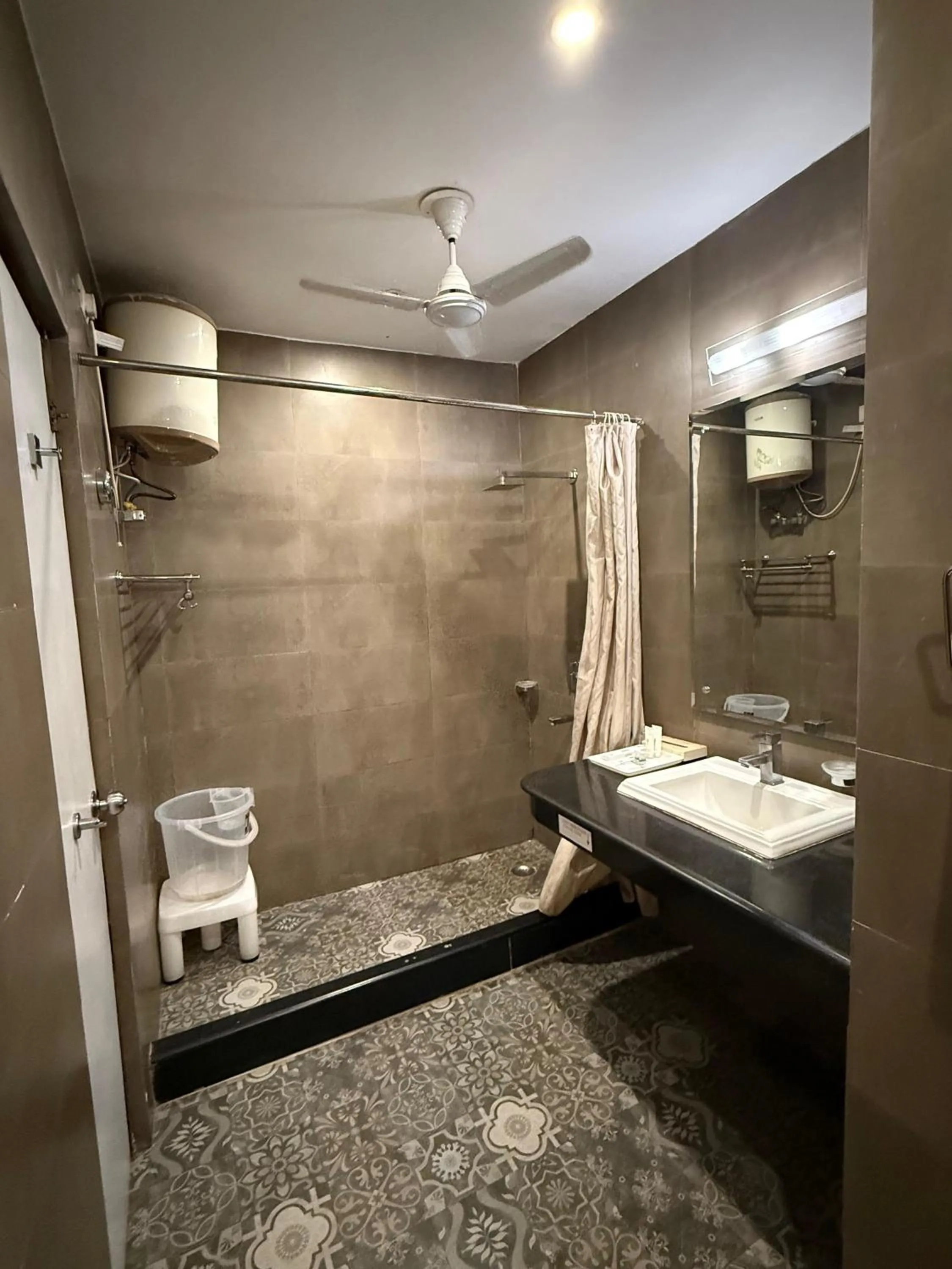 Bathroom in Naturoville Wellness Resort Rishikesh - Surrounded by Nature, Rooted in Wellness