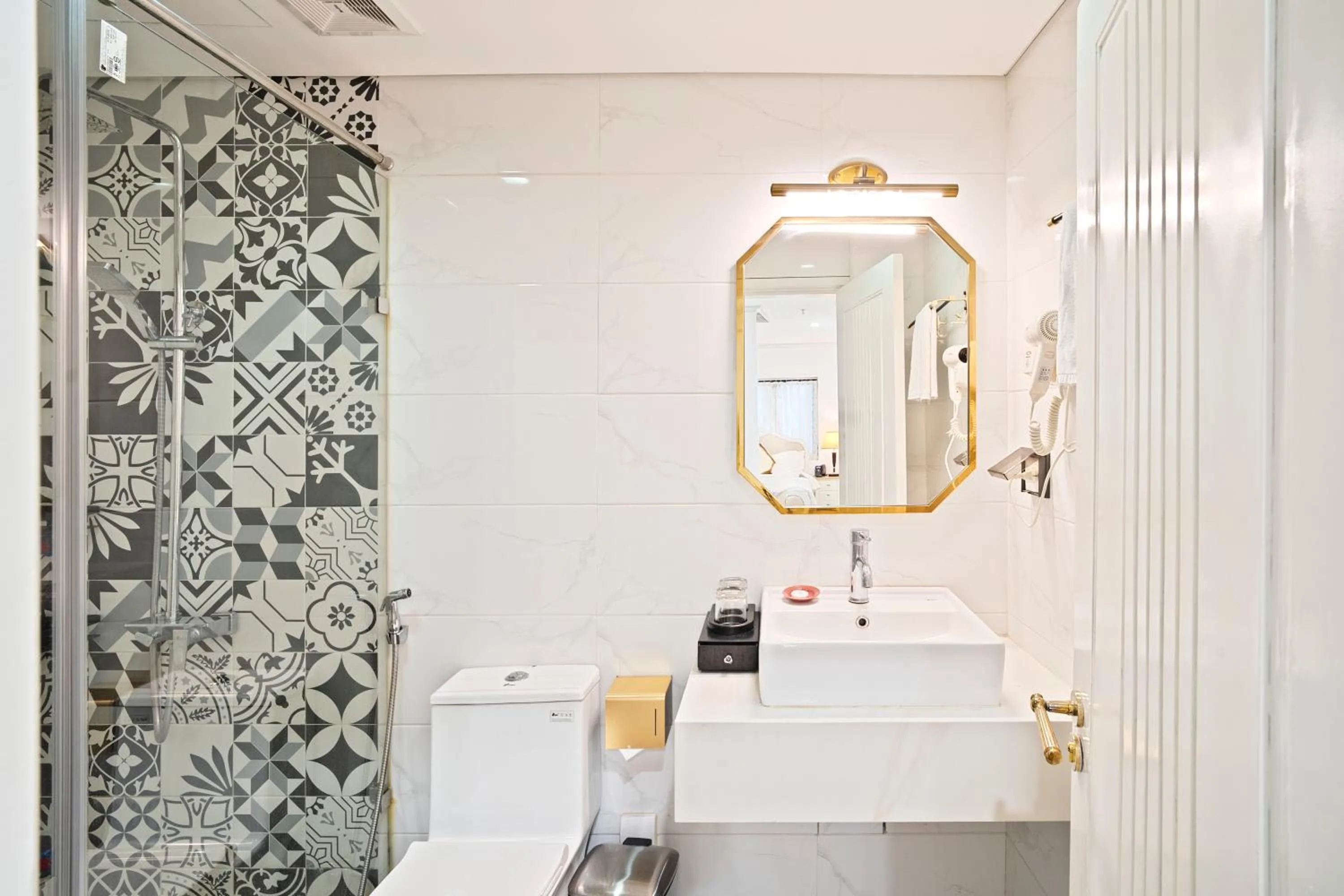 Shower in Affa Boutique Hotel