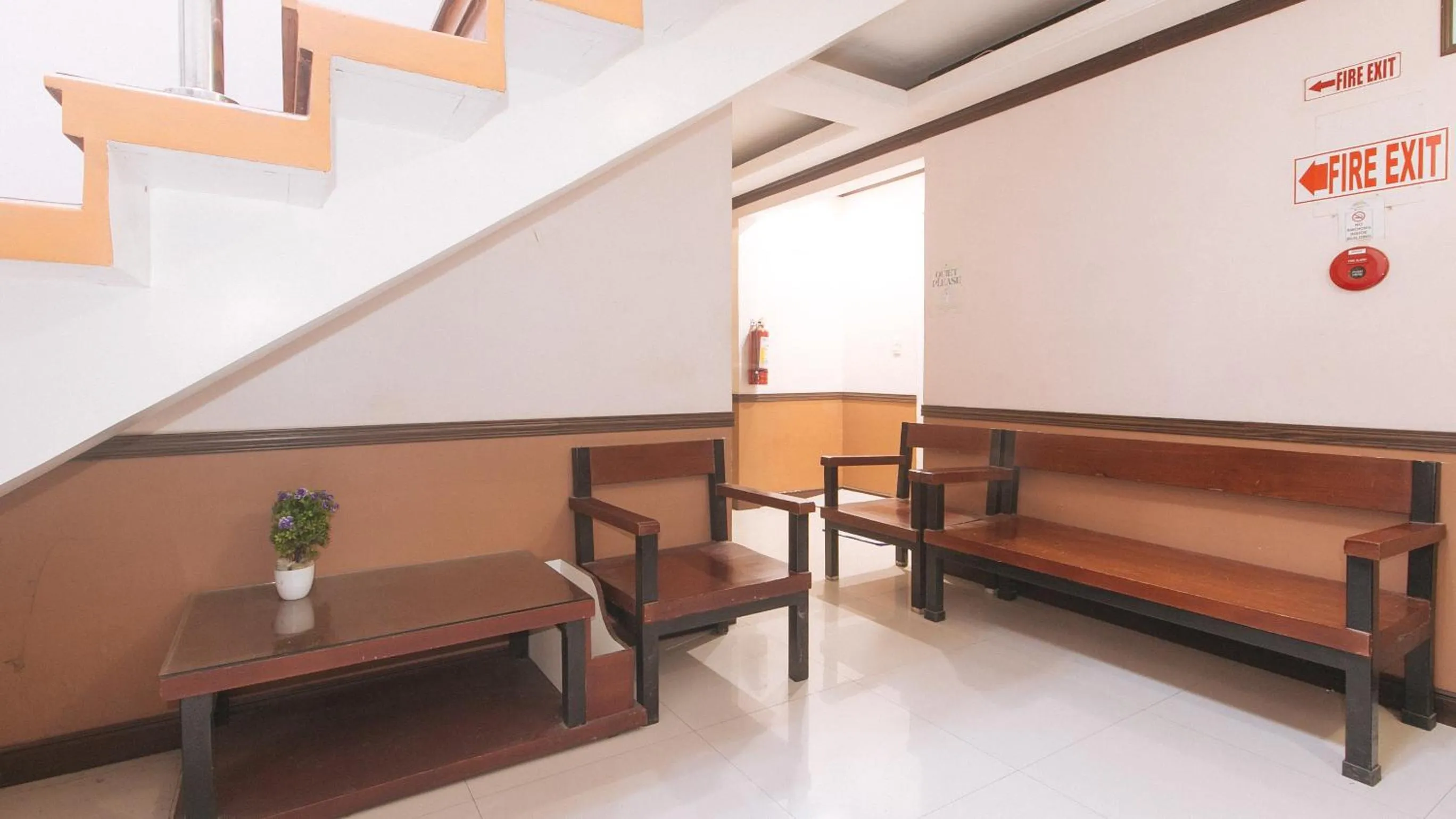 Seating area in RedDoorz @ Camaman-An Cagayan De Oro City