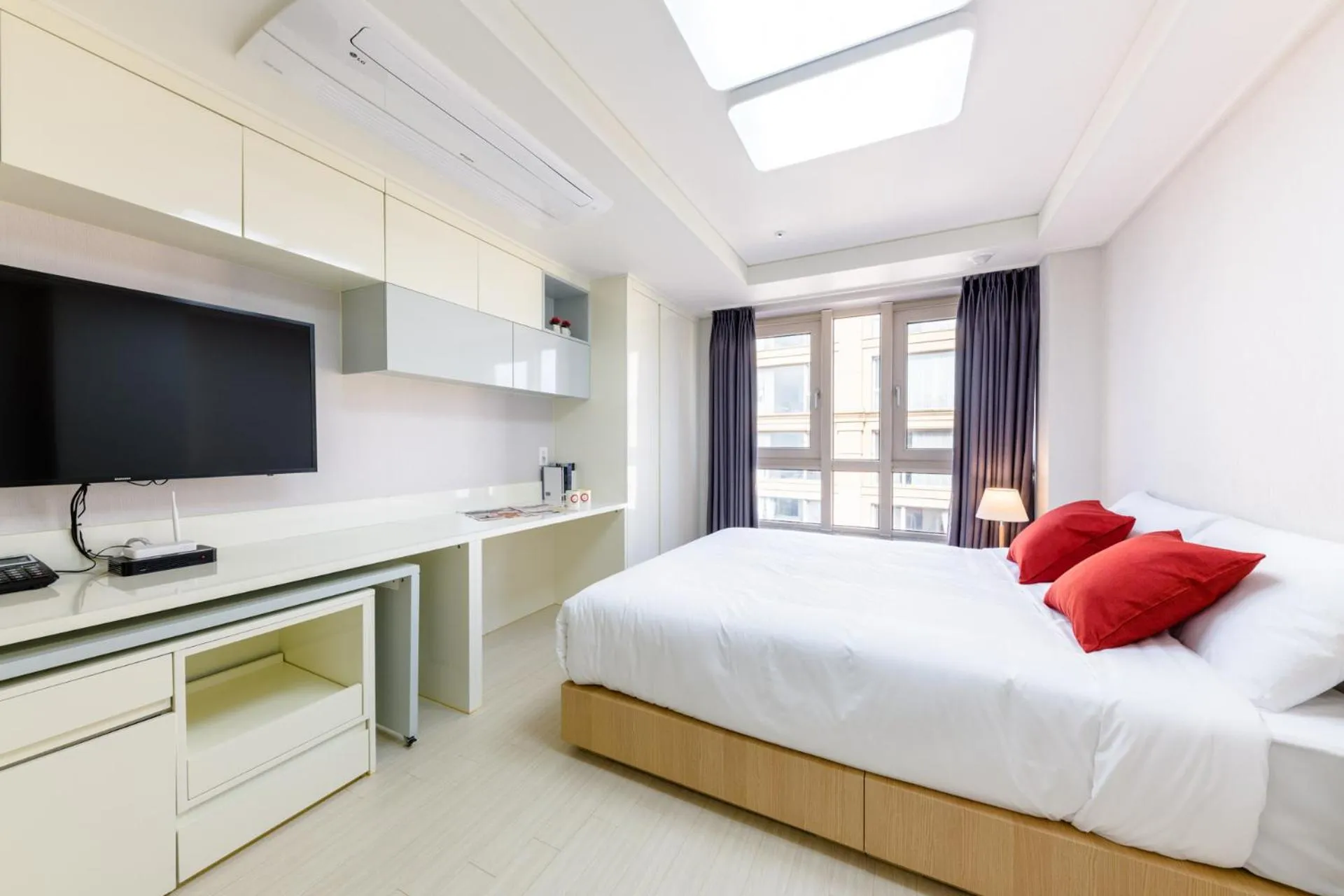Area and facilities, Bed in Shin Shin Hotel Seogwipo