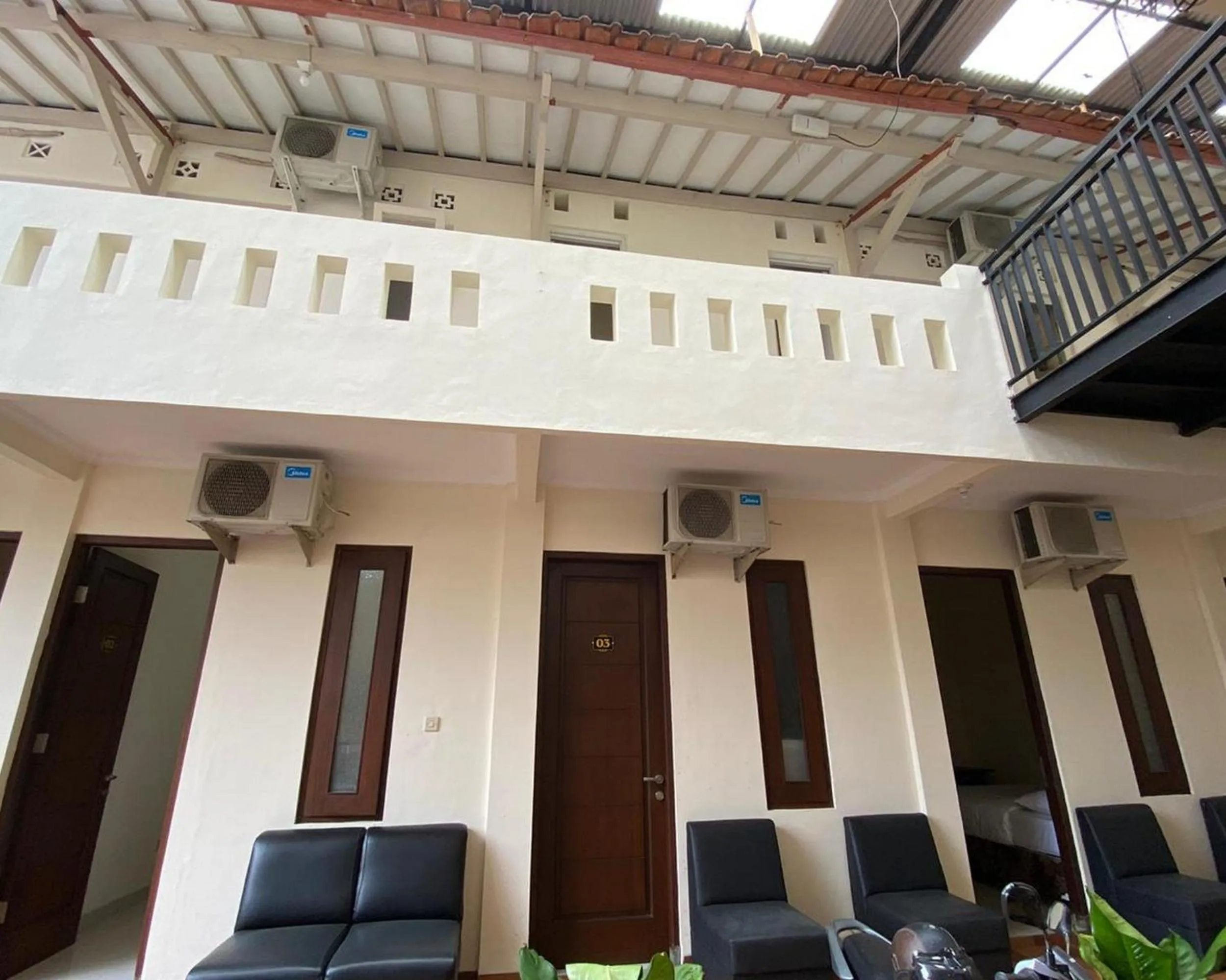 Property building in Jatiwinangun Homestay near GOR Satria Purwoketo Mitra RedDoorz