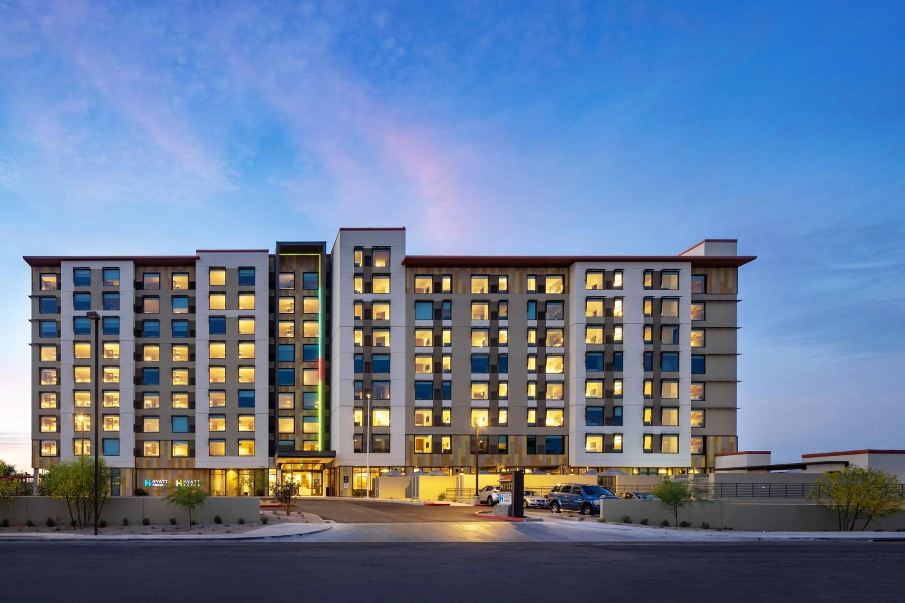 Property building in Hyatt Place Scottsdale North