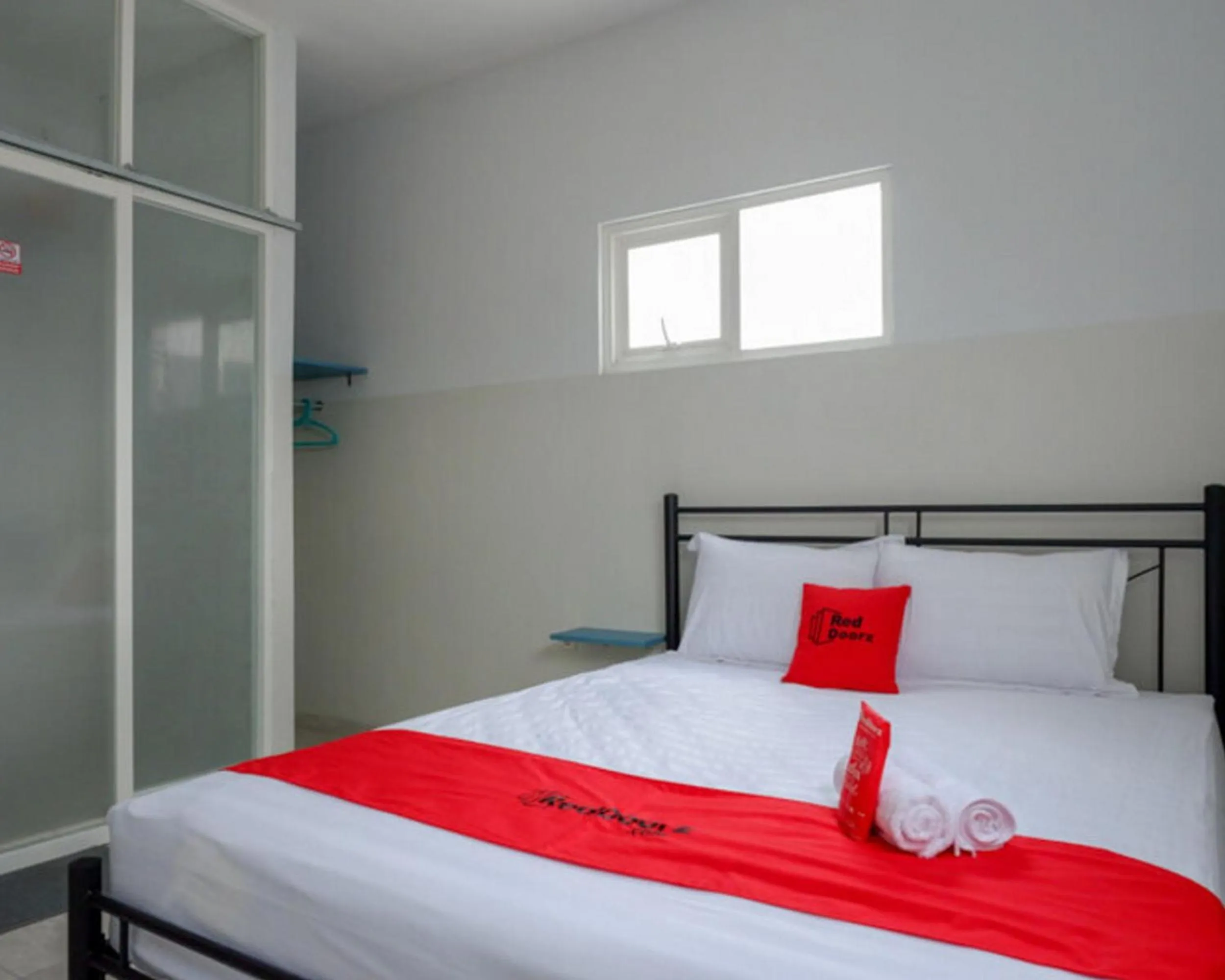 Bed in RedDoorz near Tamansari Shopping Center Salatiga