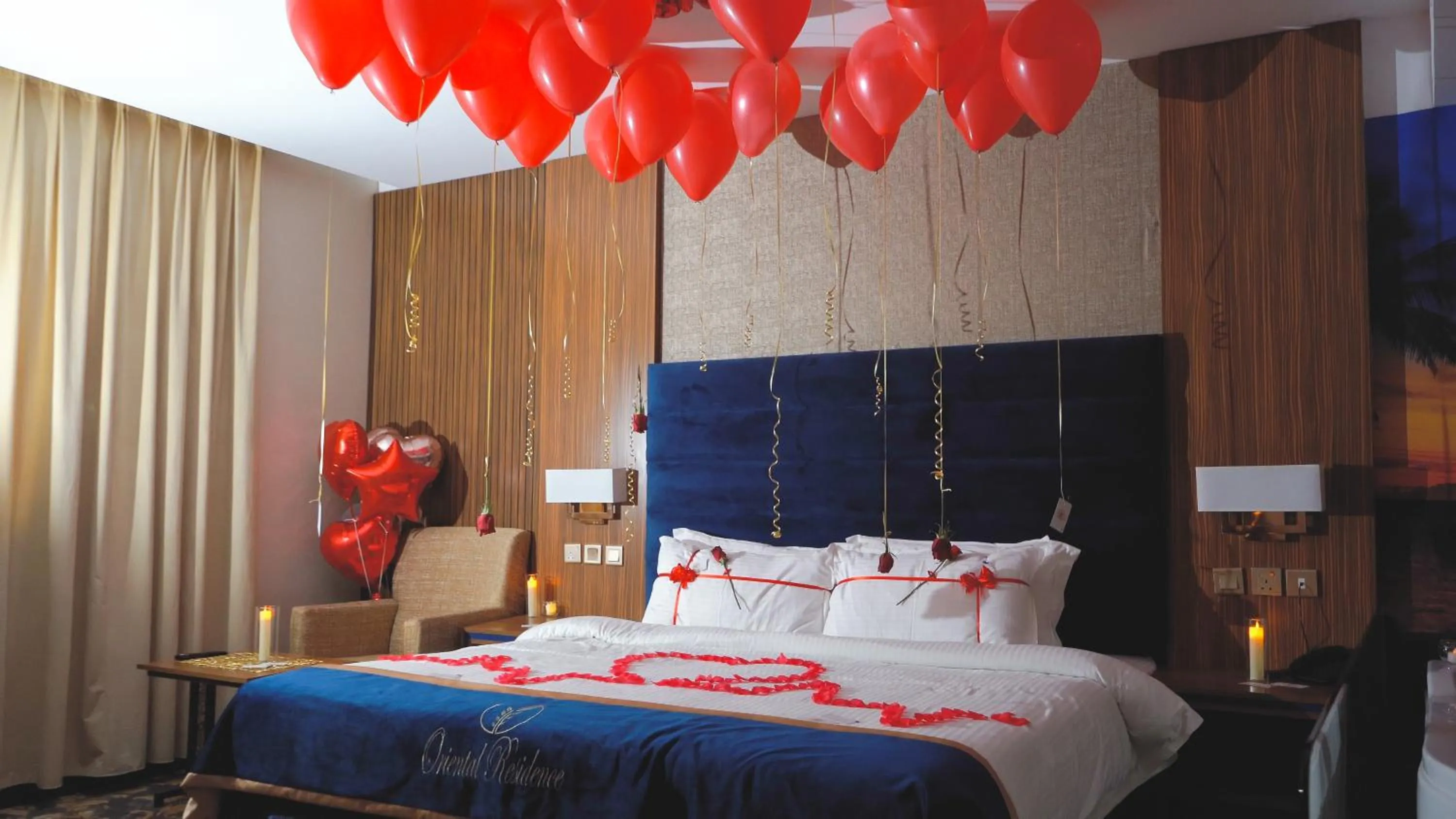 Bed in Oriental Residence