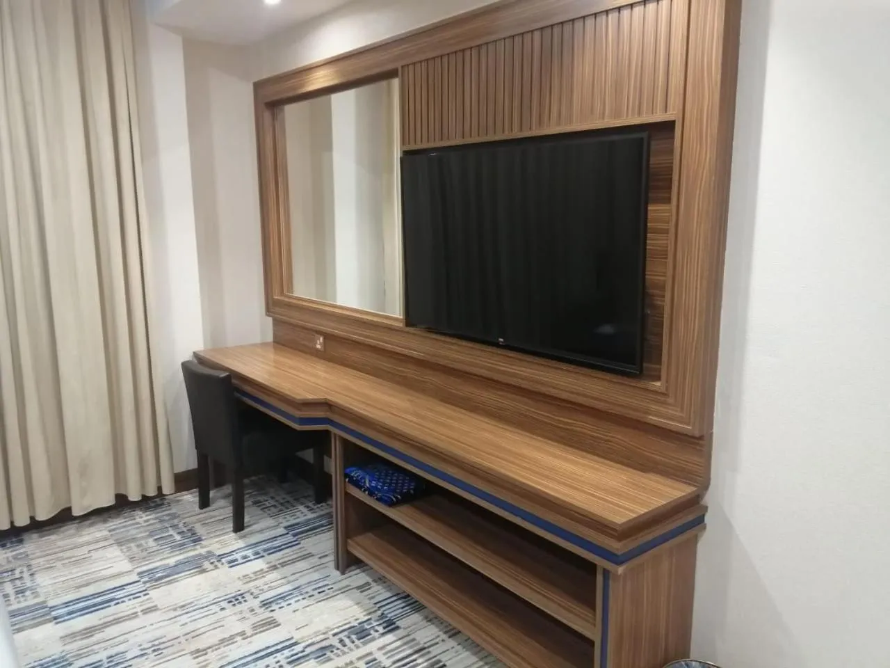 TV and multimedia in Oriental Residence