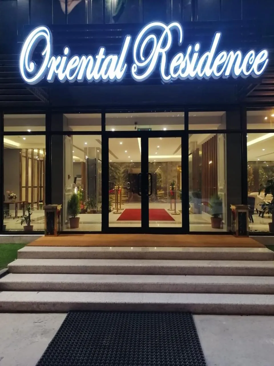 Facade/entrance in Oriental Residence