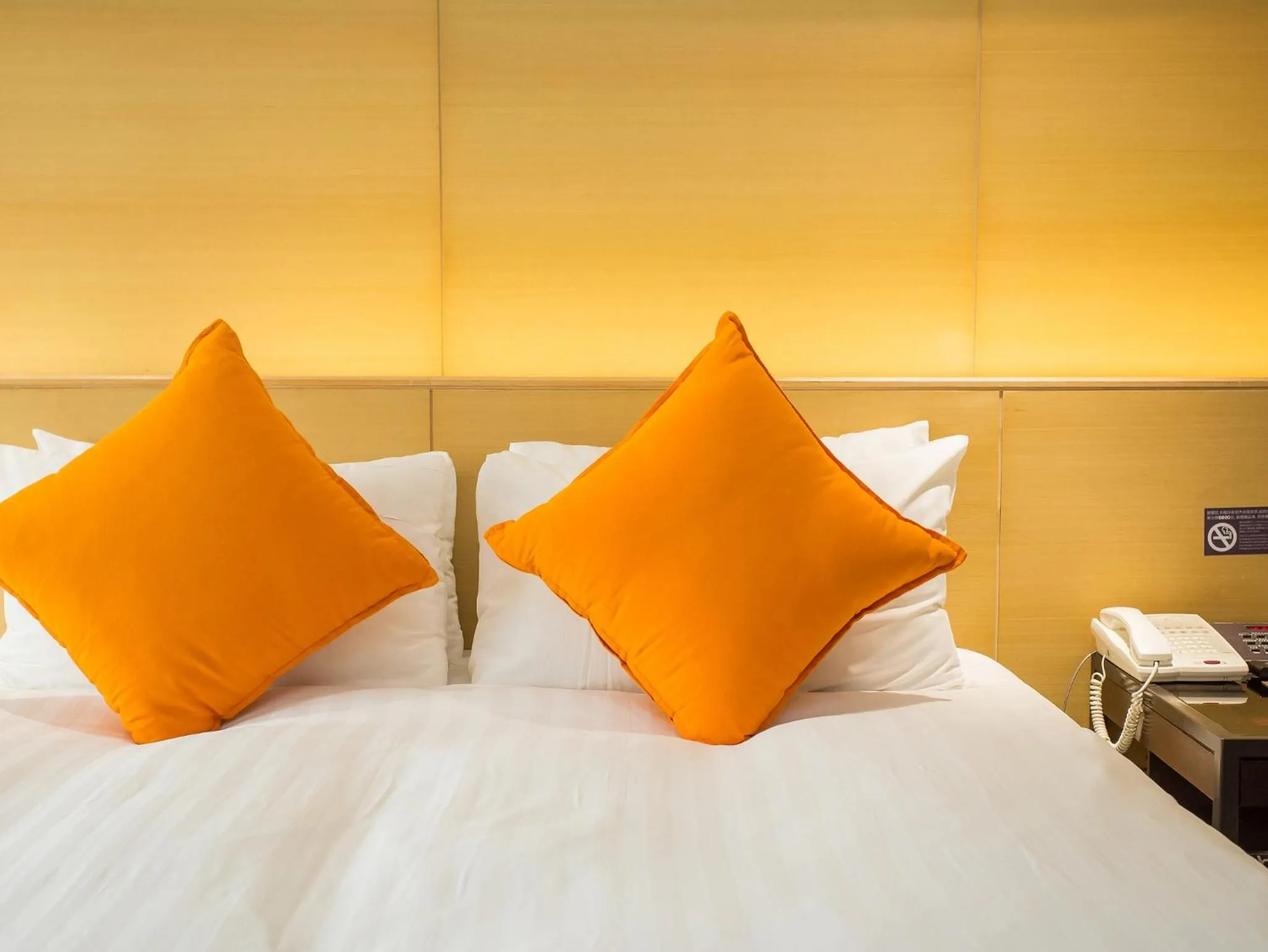 Bed in Freshfields Hotel