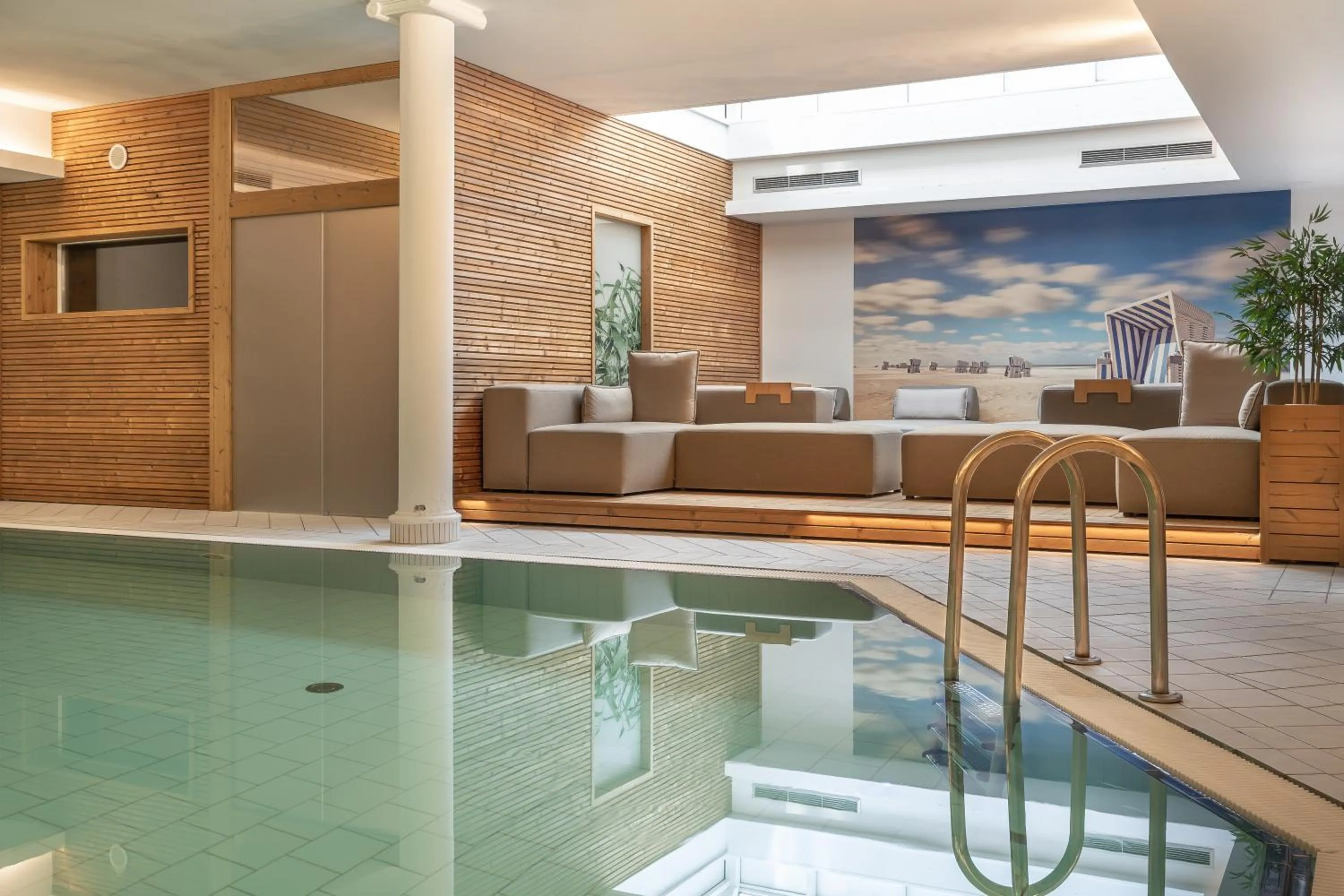 Swimming pool in Hotel Meerzeit Binz