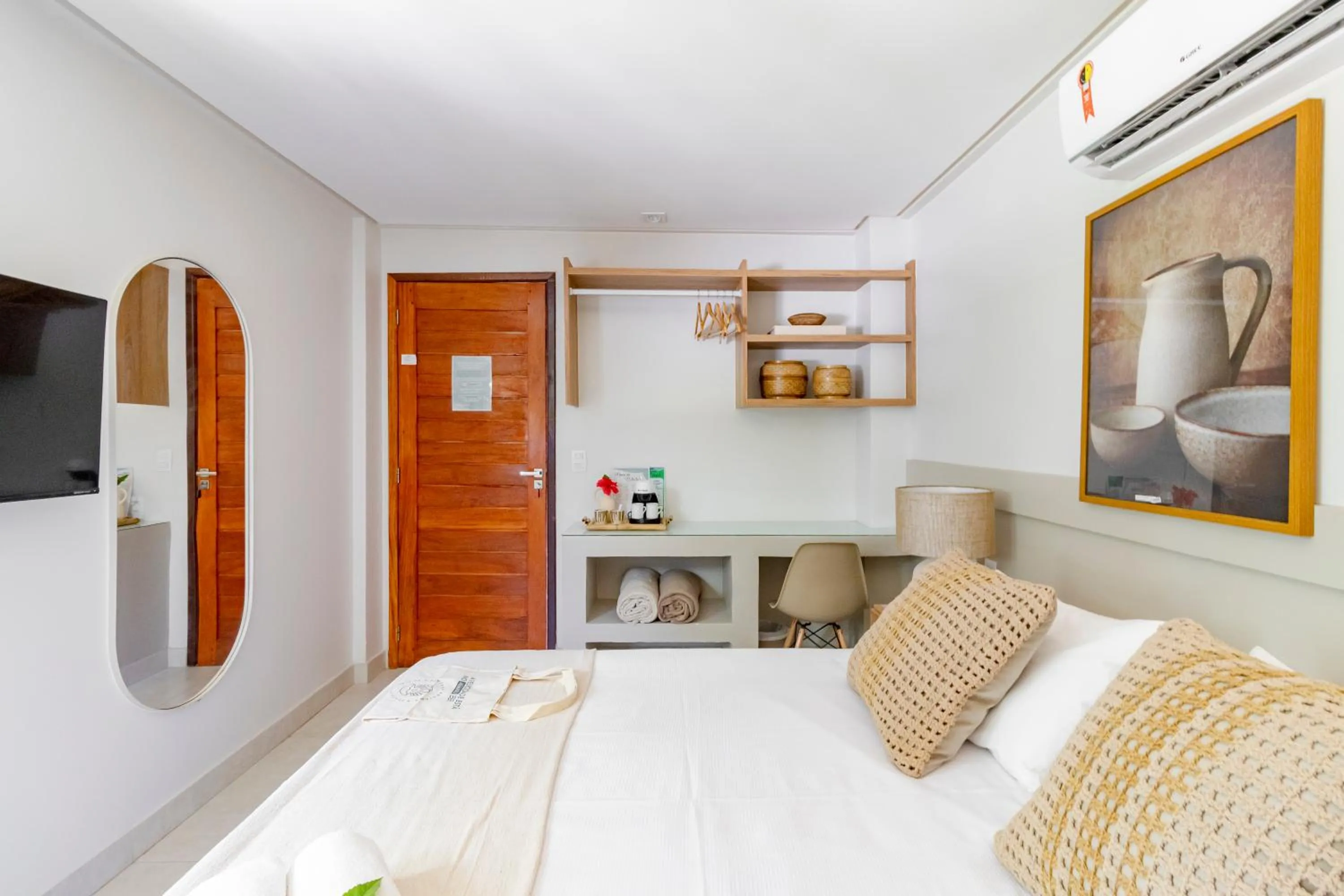 Photo of the whole room, Bed in Pousada Praiana