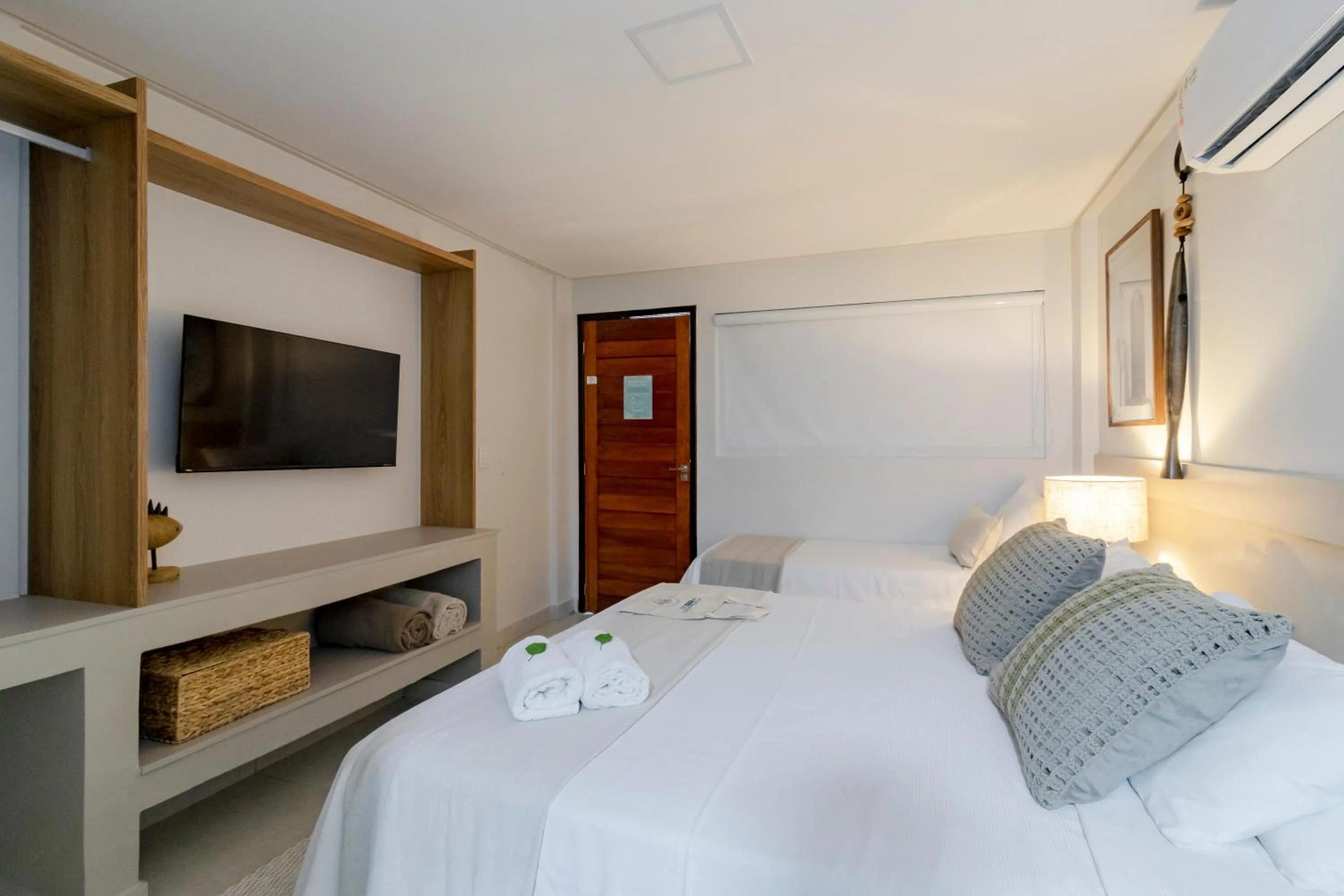 Photo of the whole room, Bed in Pousada Praiana