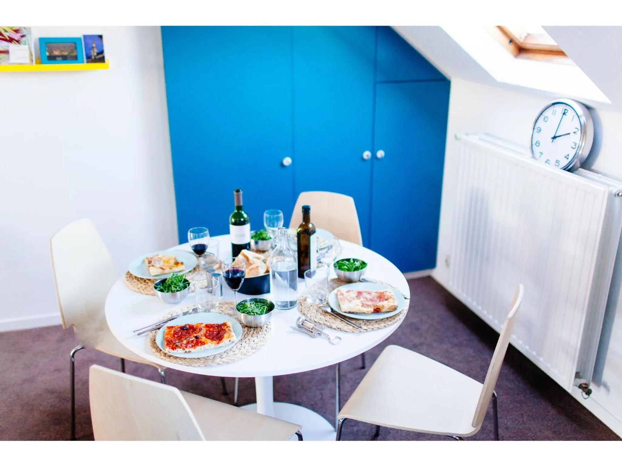 Dining area in B&B Place Jourdan