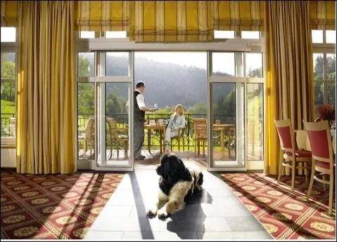 Restaurant/places to eat in Land- und Kurhotel Tommes