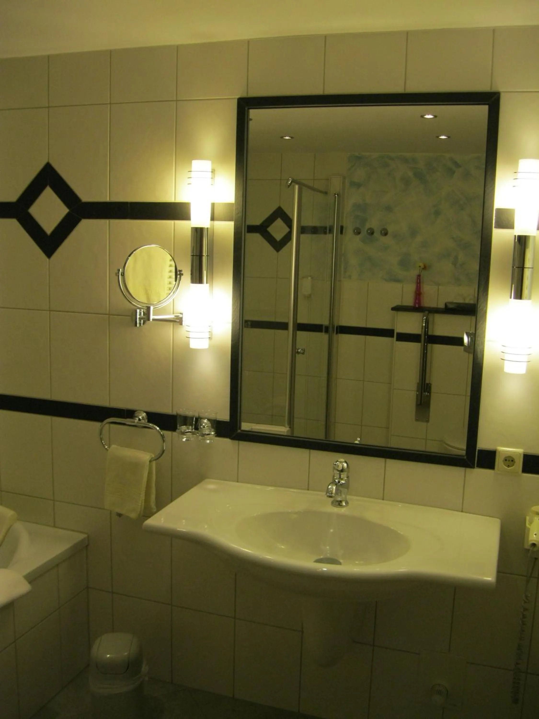 Shower in Land- und Kurhotel Tommes