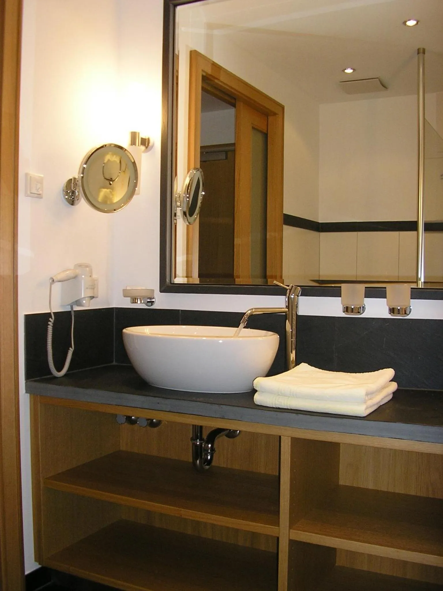 Shower in Land- und Kurhotel Tommes