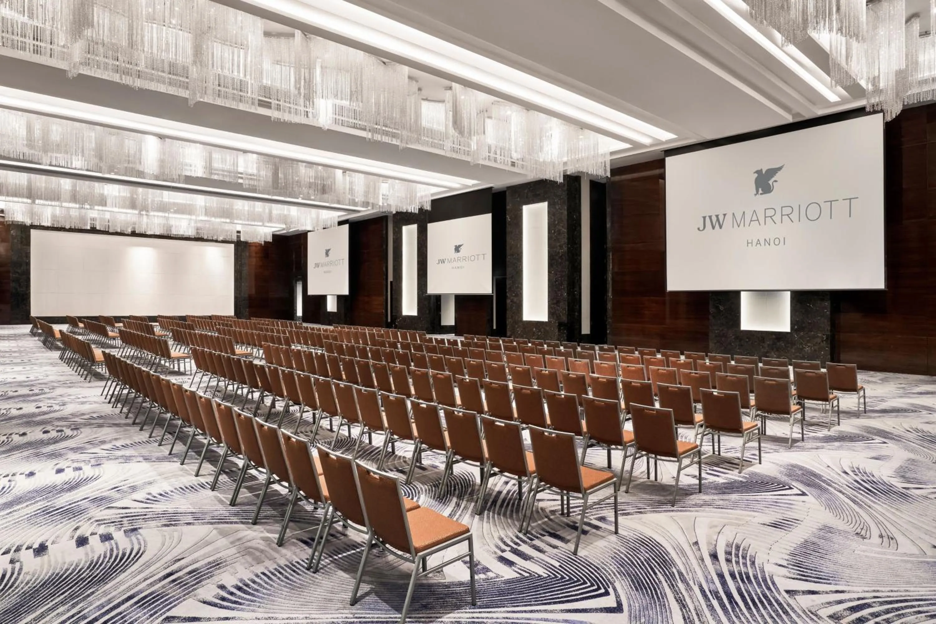 Entertainment in JW Marriott Hotel Hanoi