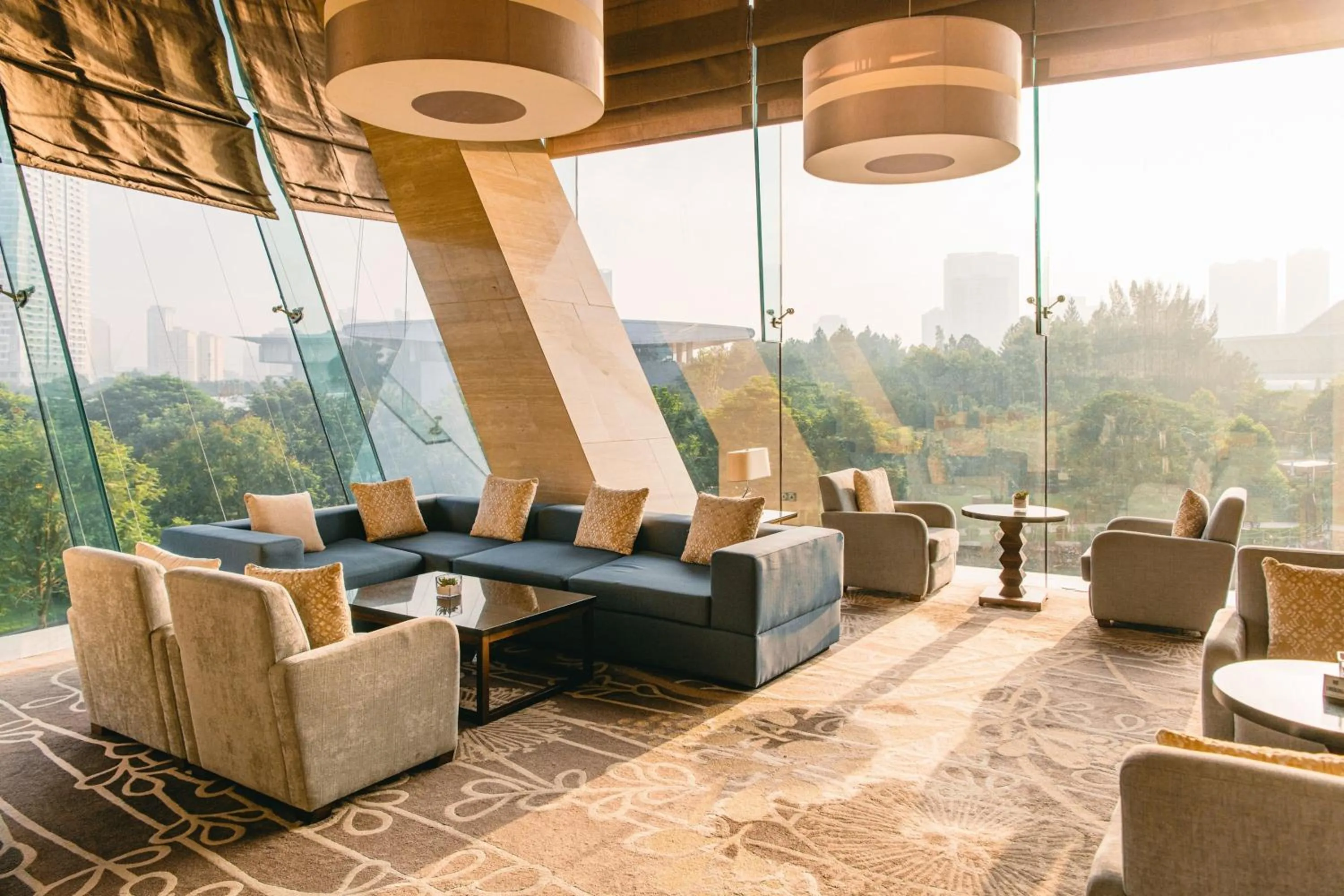 Lounge or bar in JW Marriott Hotel Hanoi