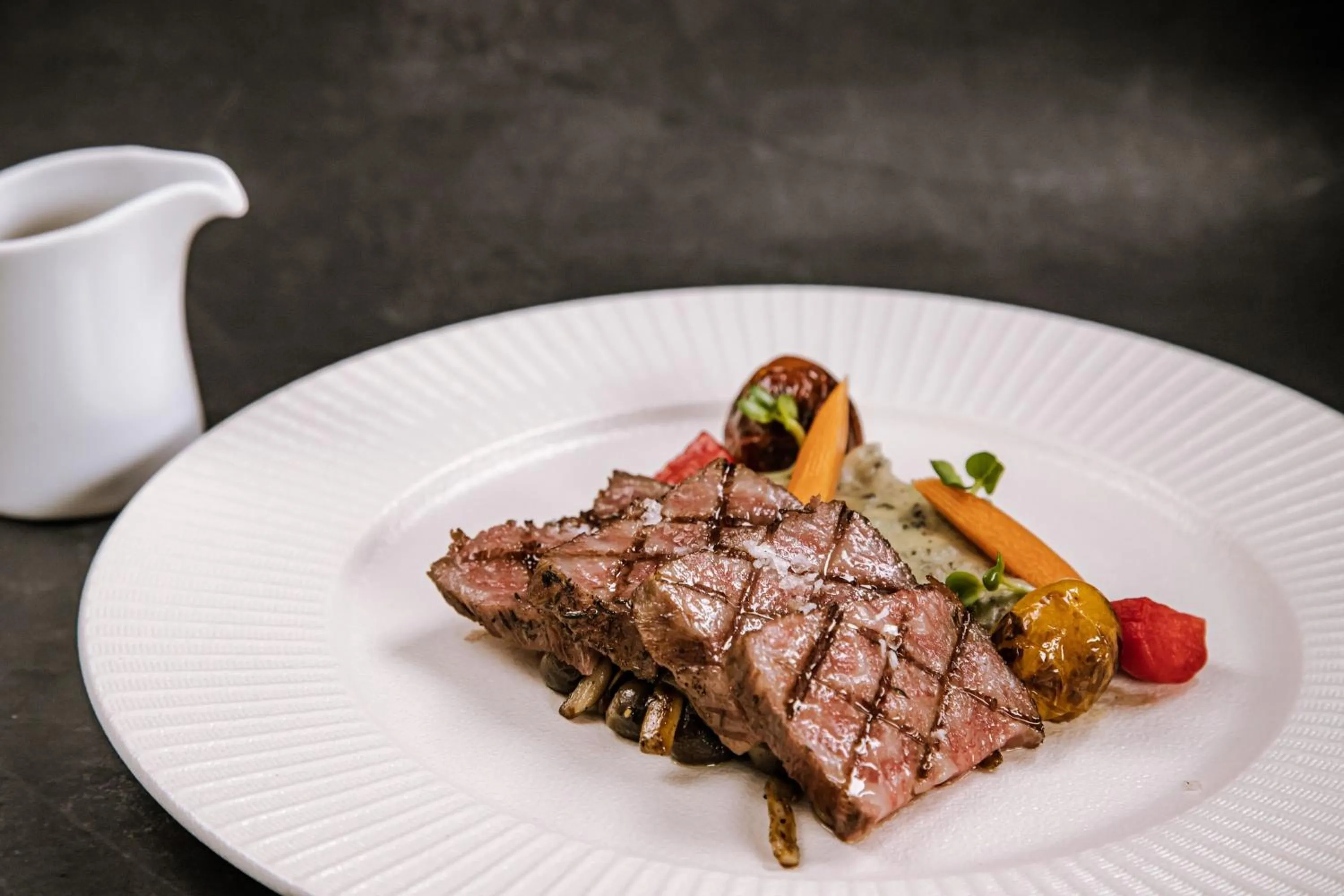 Restaurant/places to eat in JW Marriott Hotel Hanoi