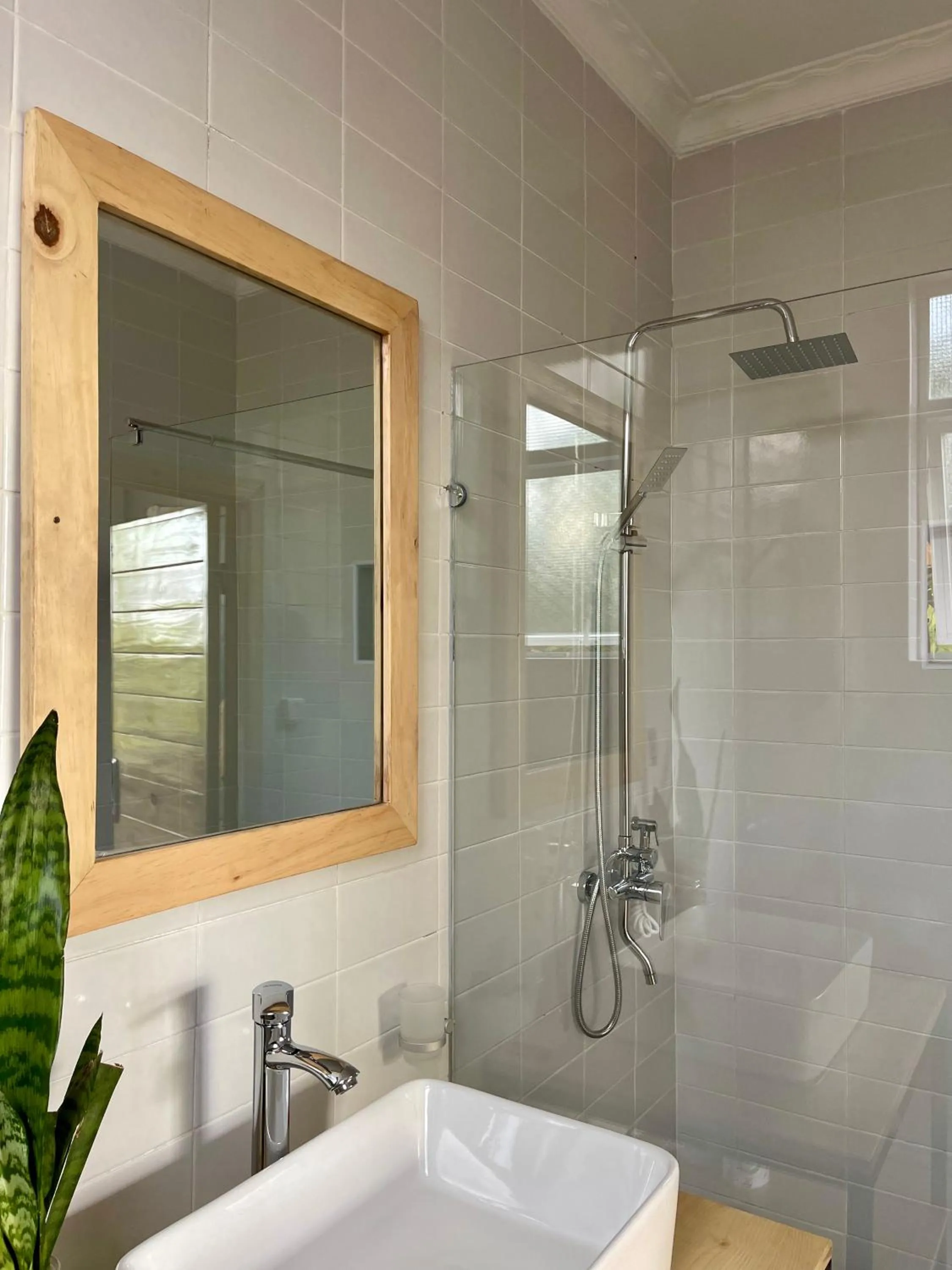 Bathroom in Eagle View Lodge - Kigali