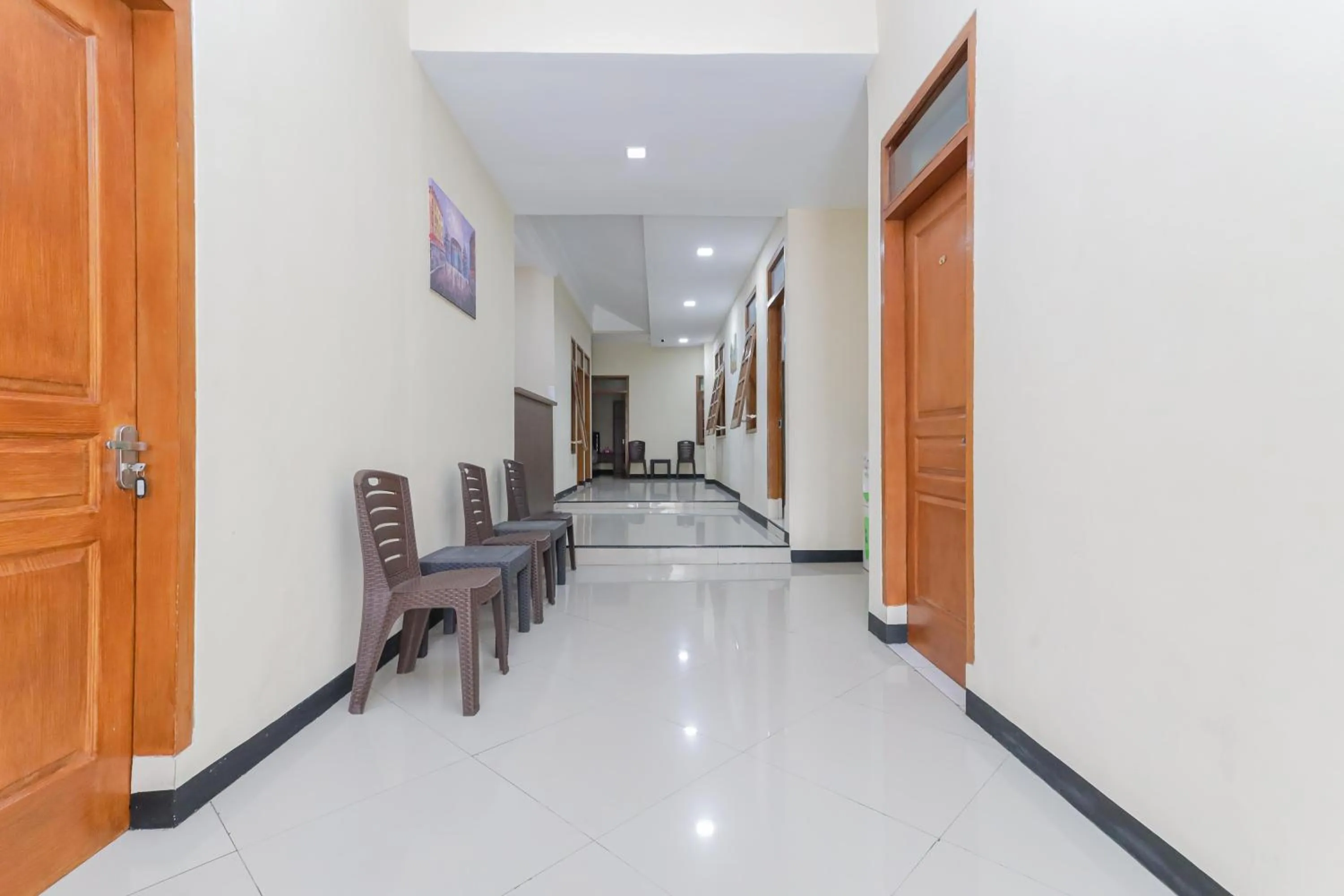 Other in RedDoorz at WR Supratman Batu