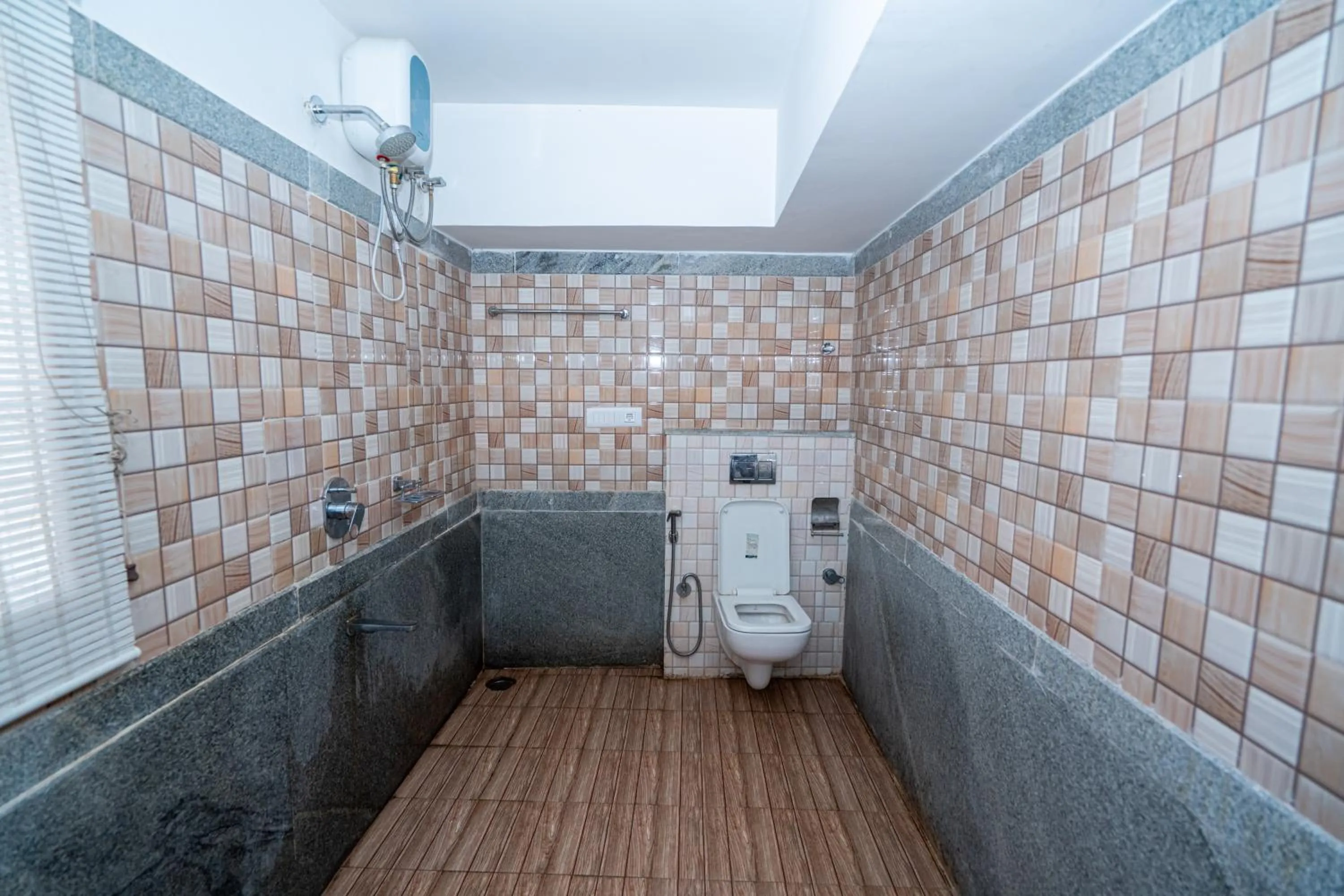 Shower in Hotel Dhruv Palace Bangalore Jakkur