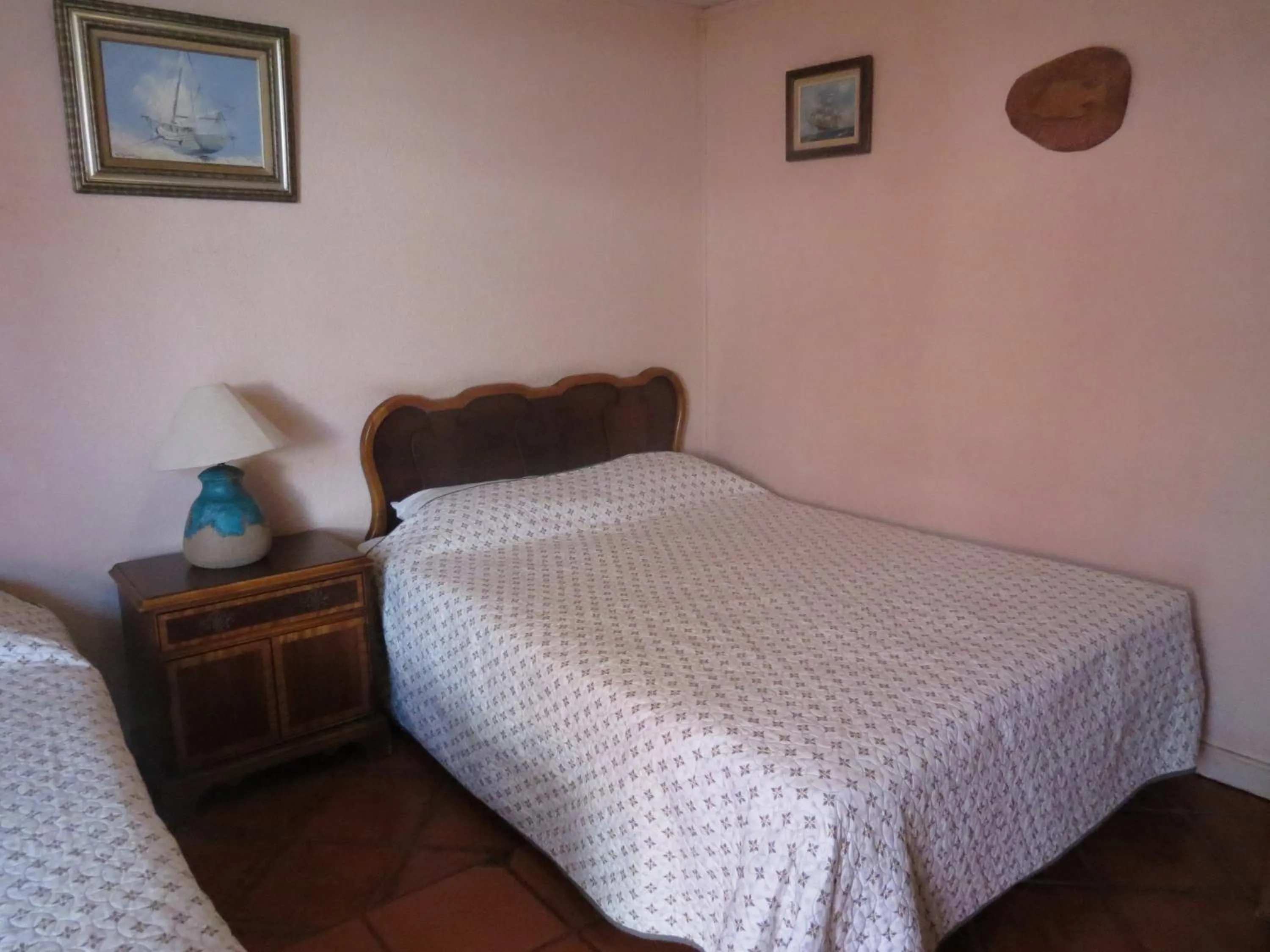 Bed in Restaurante Malarrimo Hotel & RV Parking