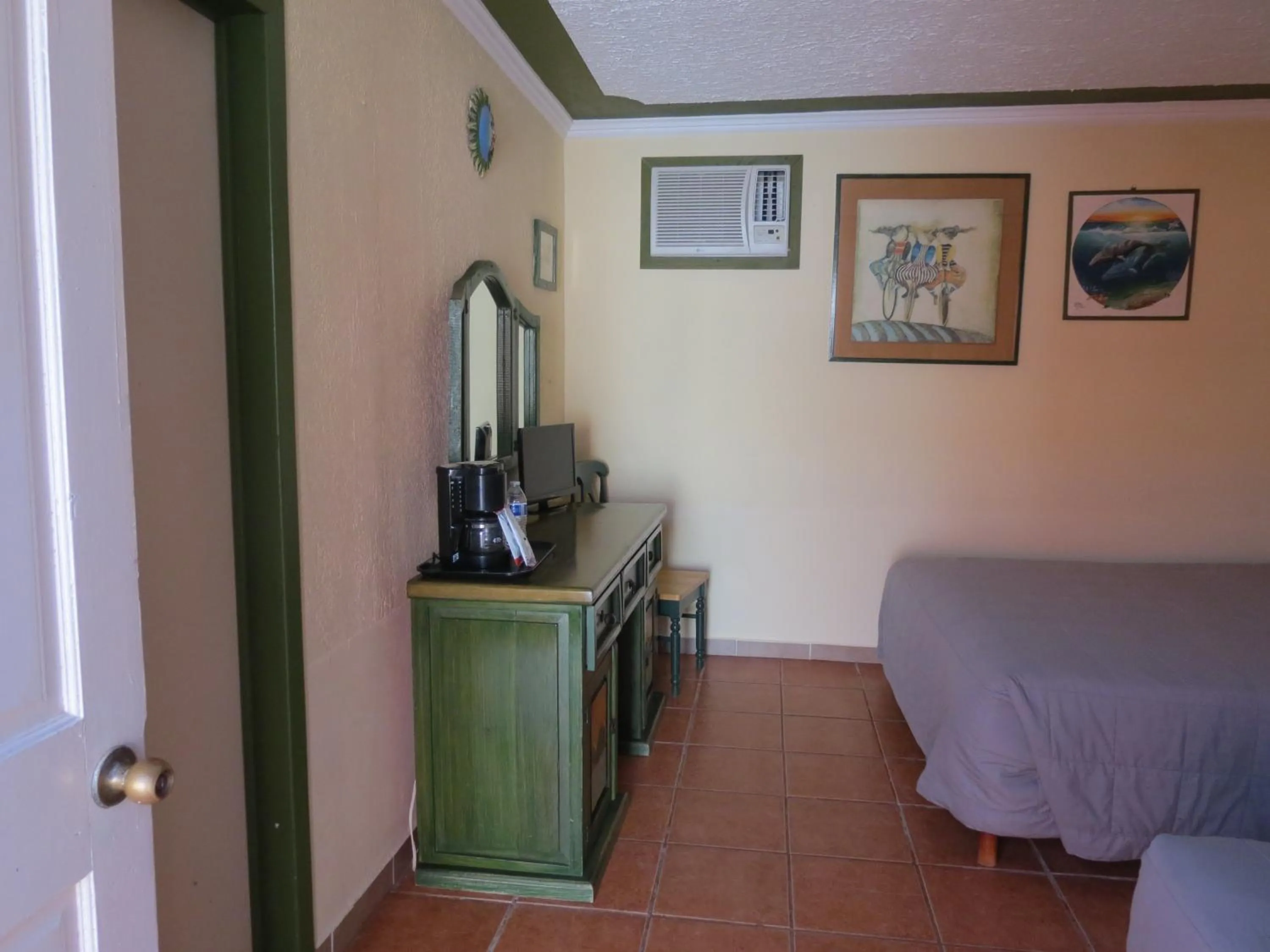 Bedroom, Bed in Restaurante Malarrimo Hotel & RV Parking