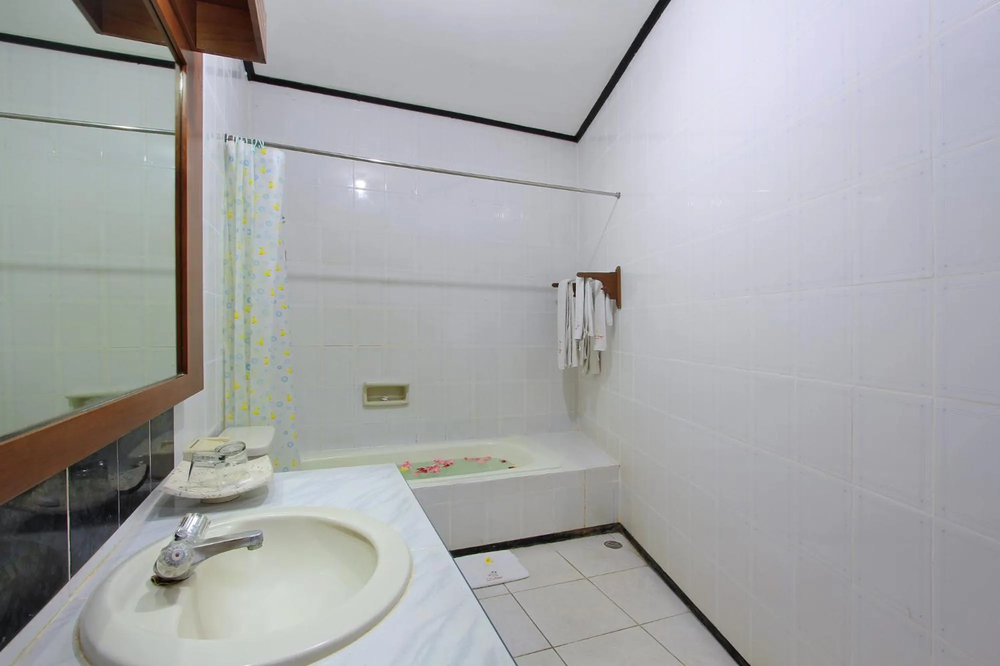 Puri Naga Beachfront Cottages