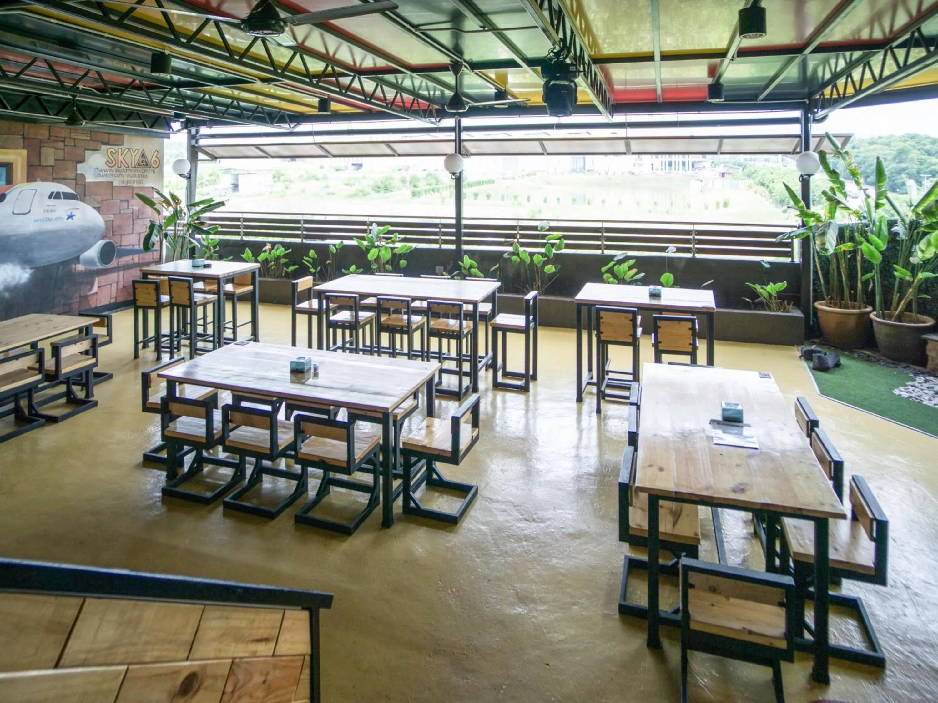 Restaurant/places to eat in Sky Star Hotel KLIA/KLIA2