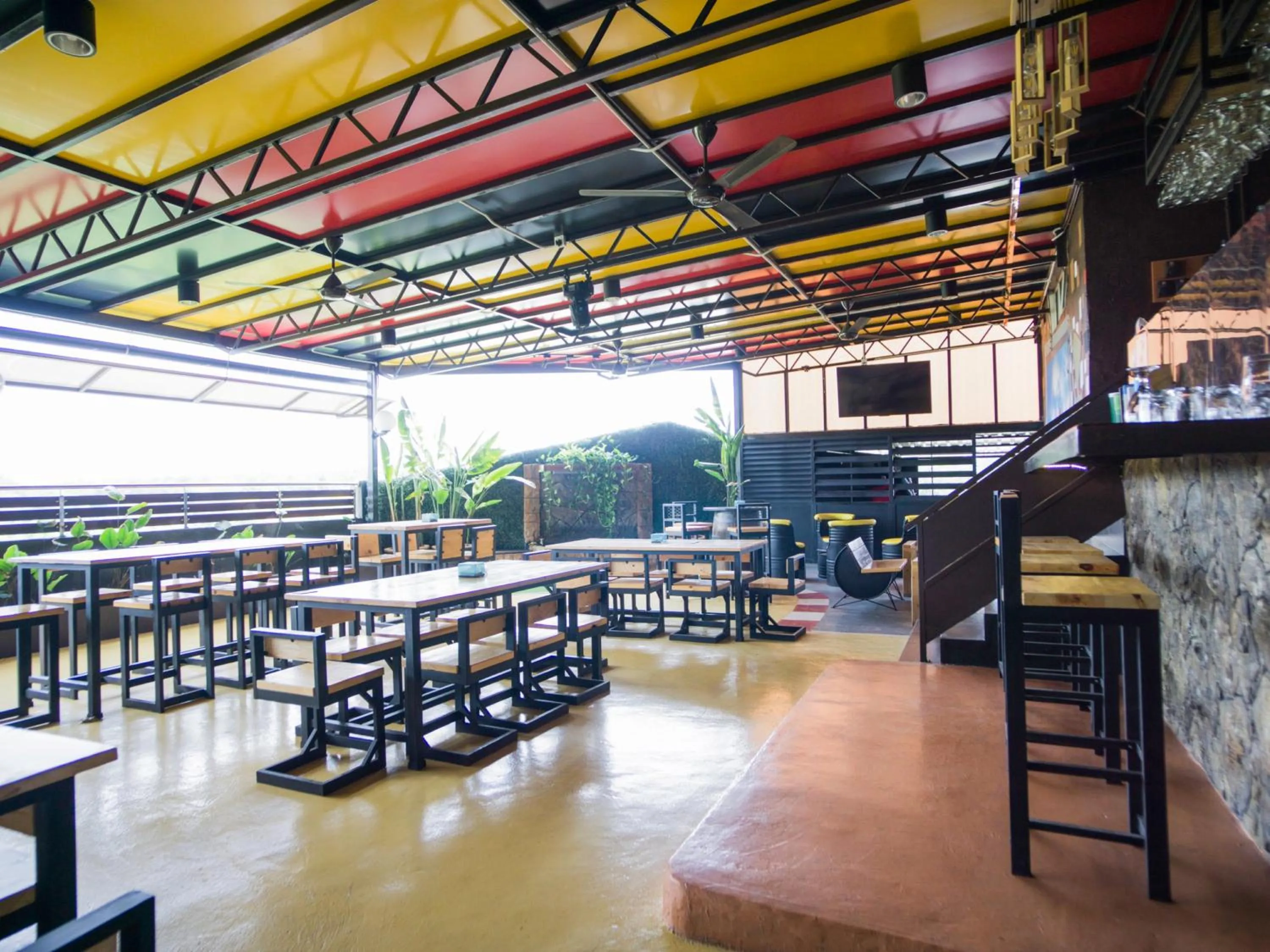 Restaurant/places to eat in Sky Star Hotel KLIA/KLIA2