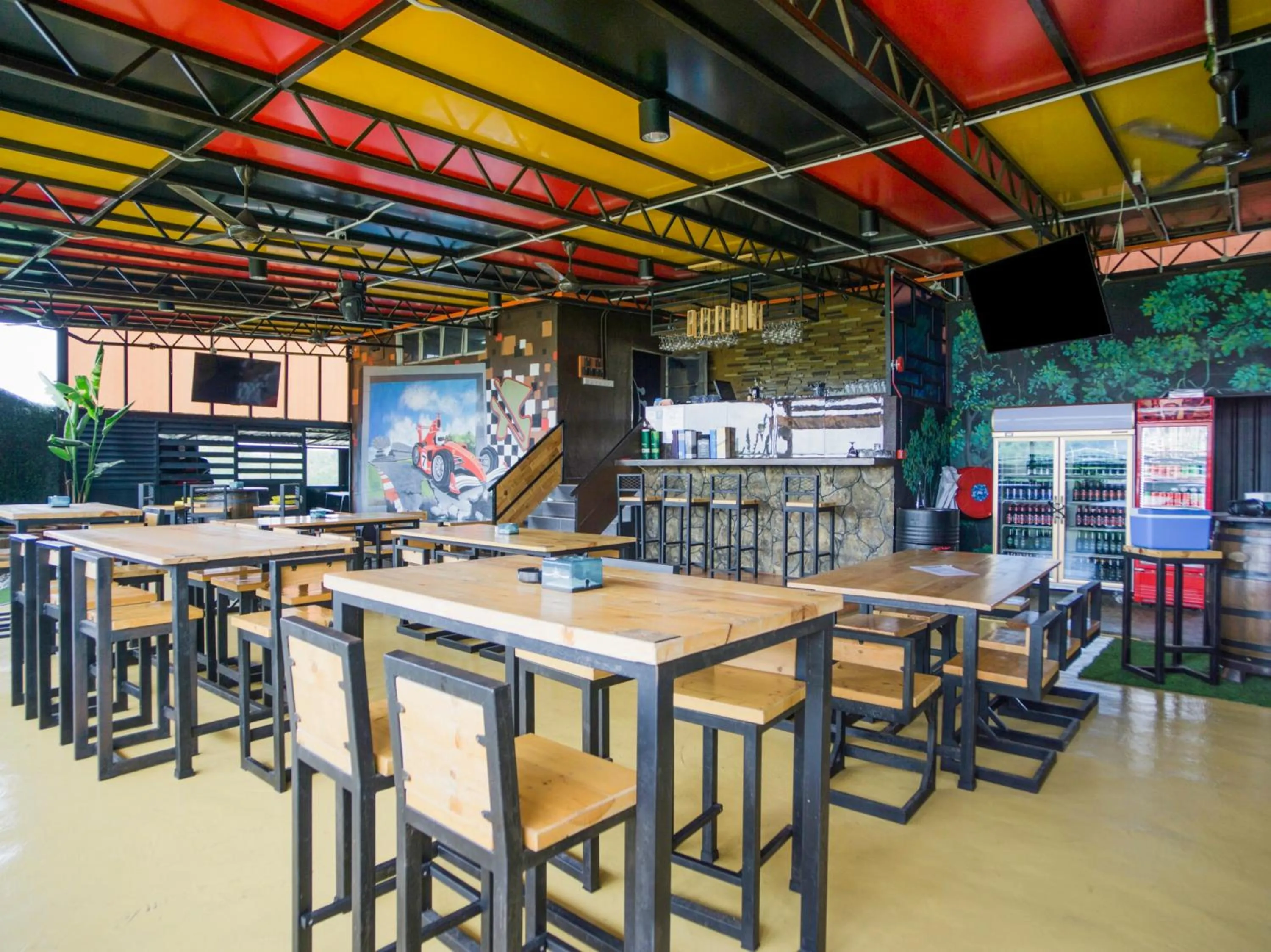 Restaurant/places to eat in Sky Star Hotel KLIA/KLIA2