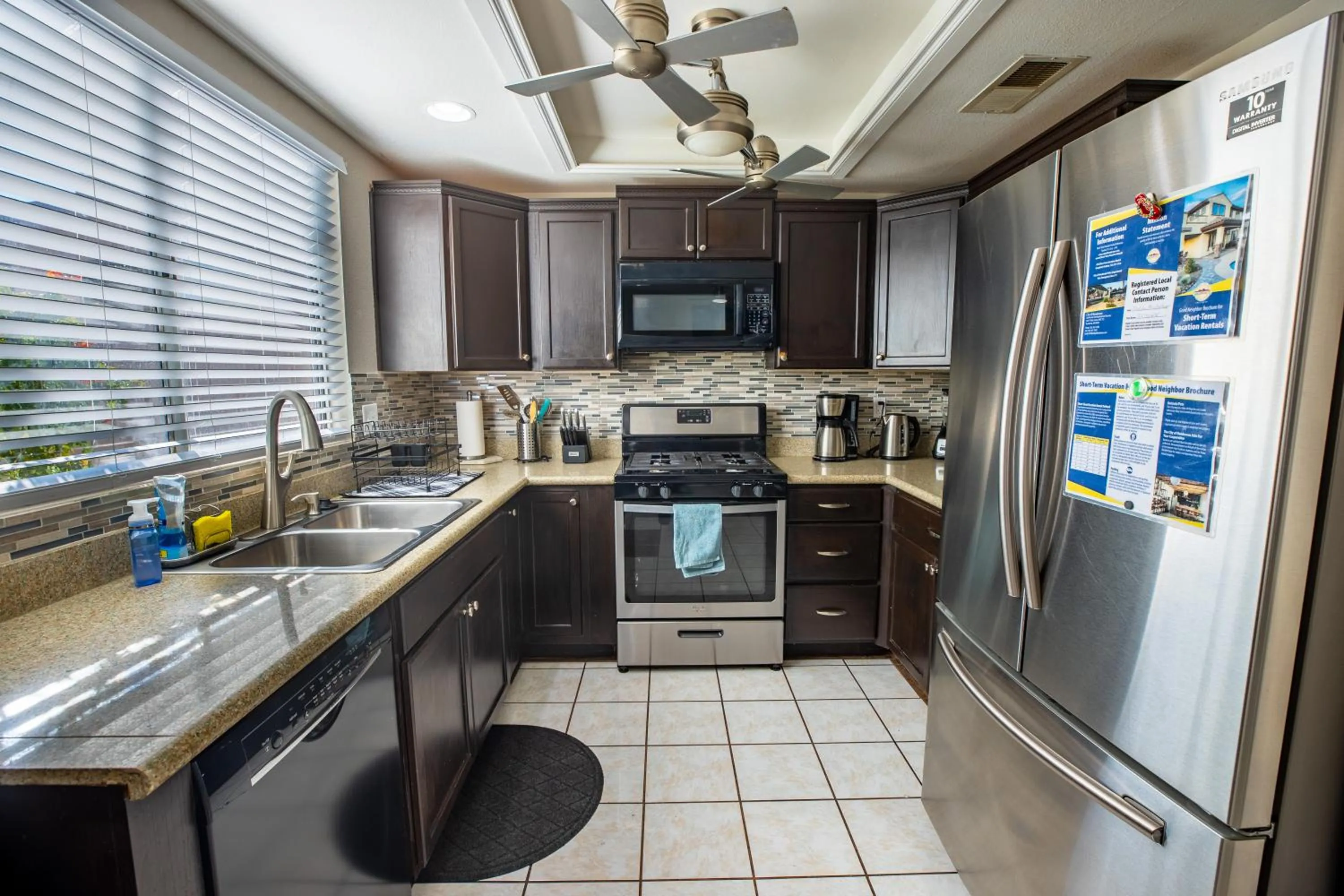 1800 SqFt House W/Heated Pool Spa 13Min From Strip