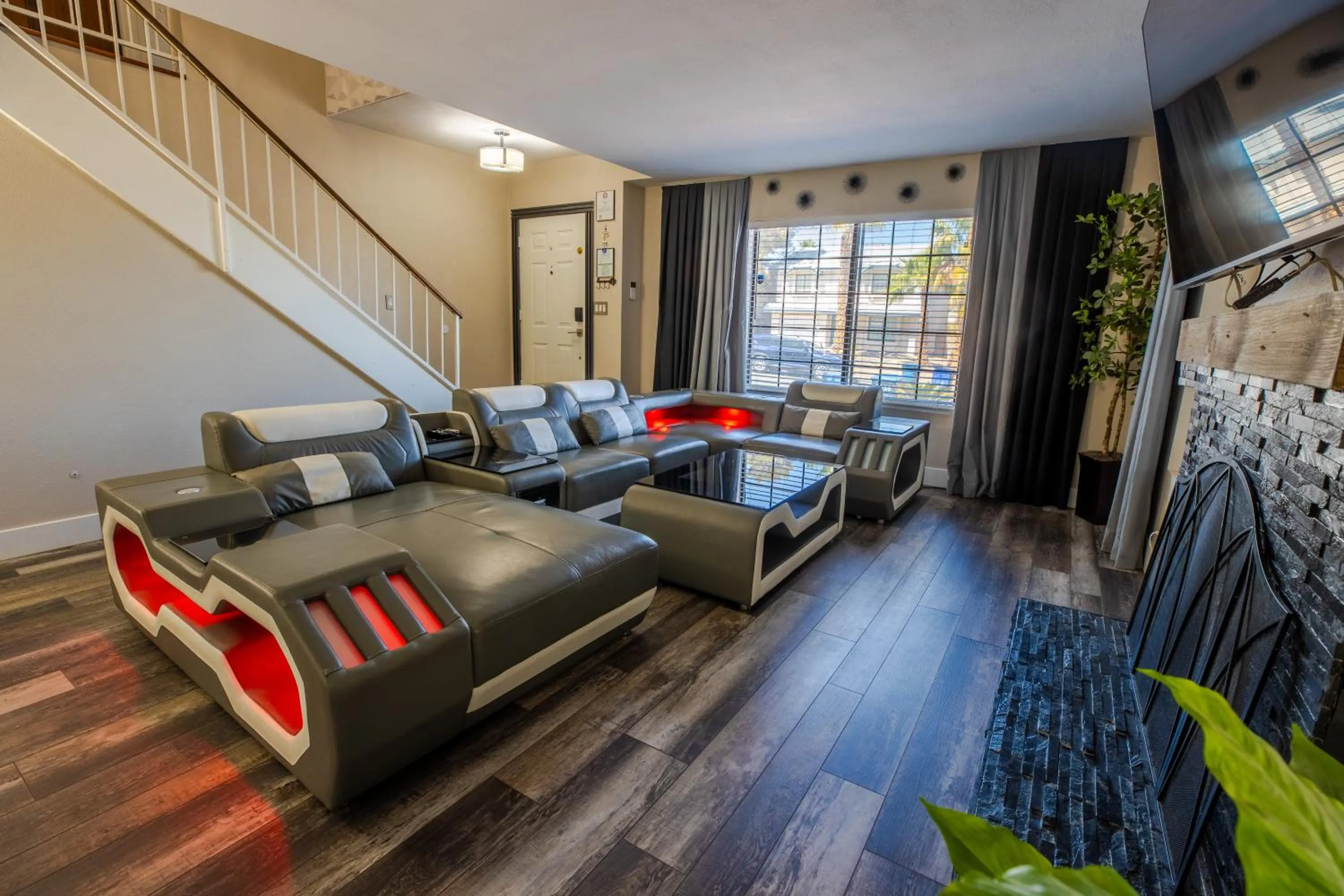 1800 SqFt House W/Heated Pool Spa 13Min From Strip