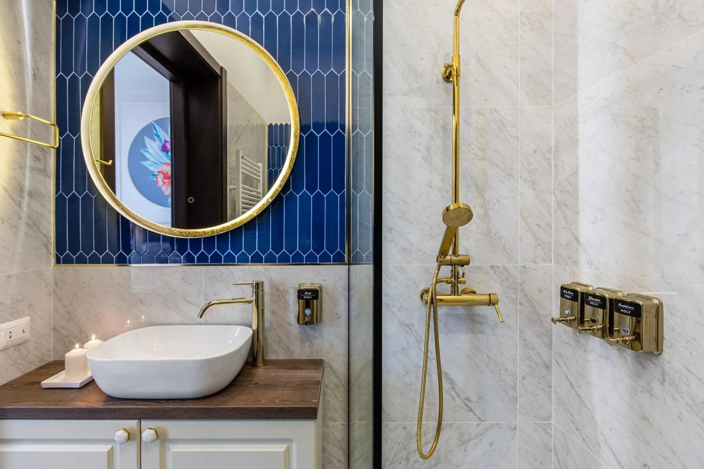 Bathroom in Old Town Luxury Suites