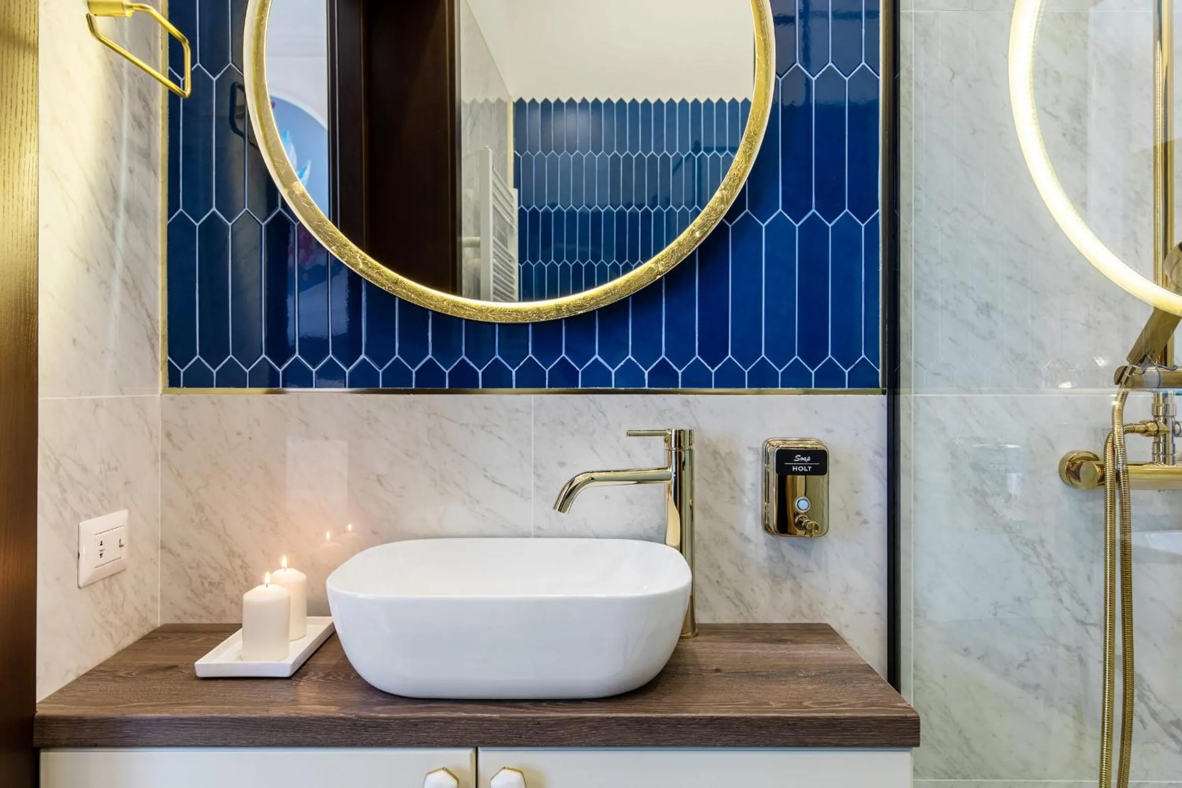 Bathroom in Old Town Luxury Suites