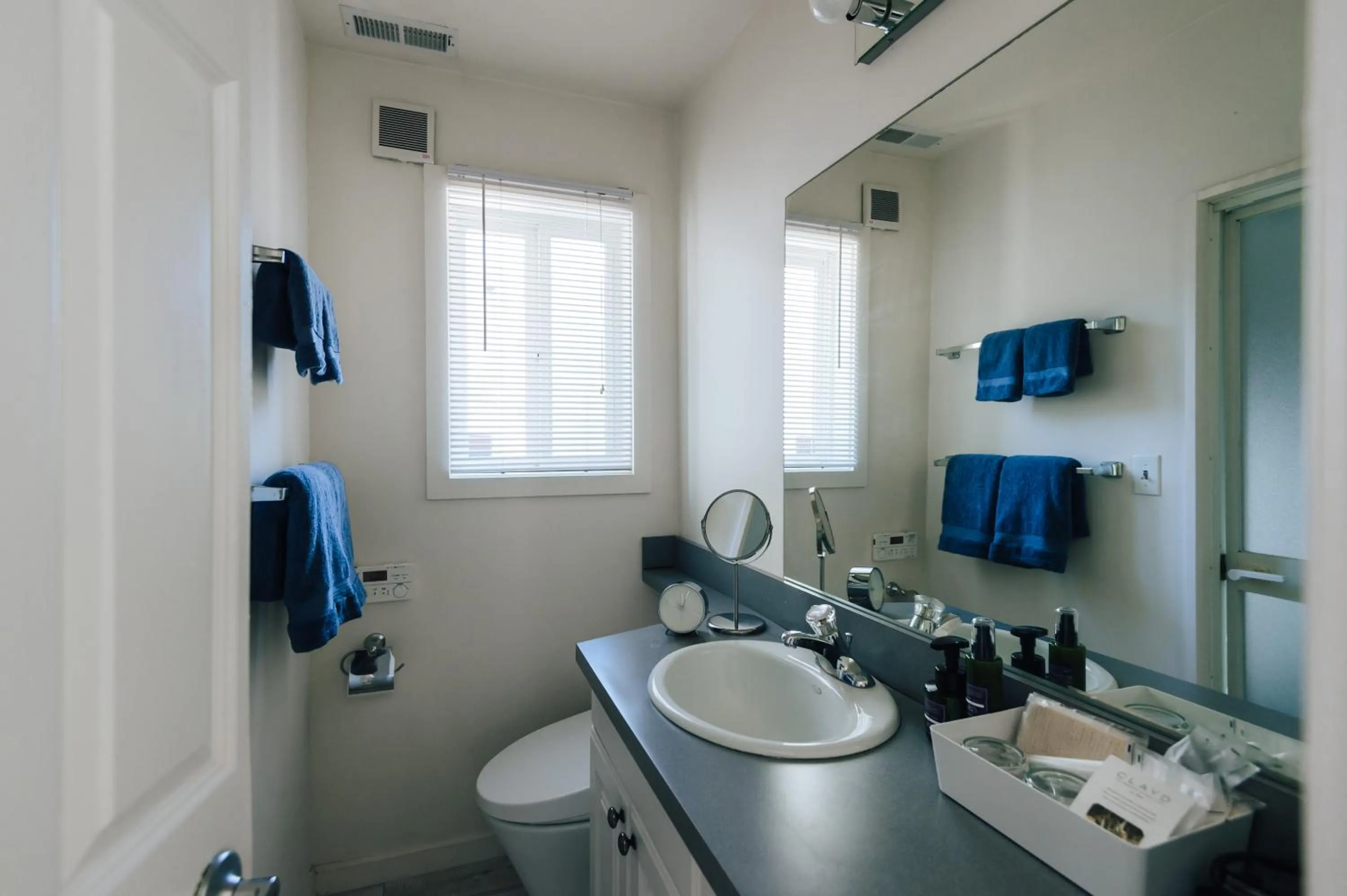 Bathroom in Beach side House SHELL kamakurahase