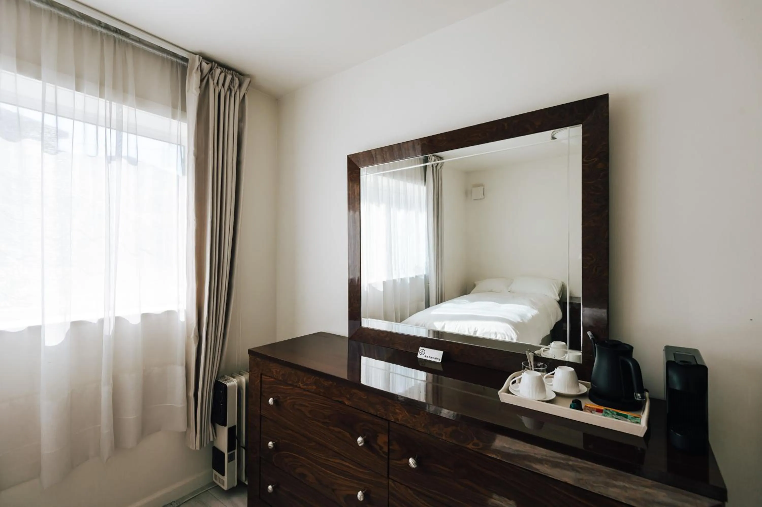 Bed in Beach side House SHELL kamakurahase