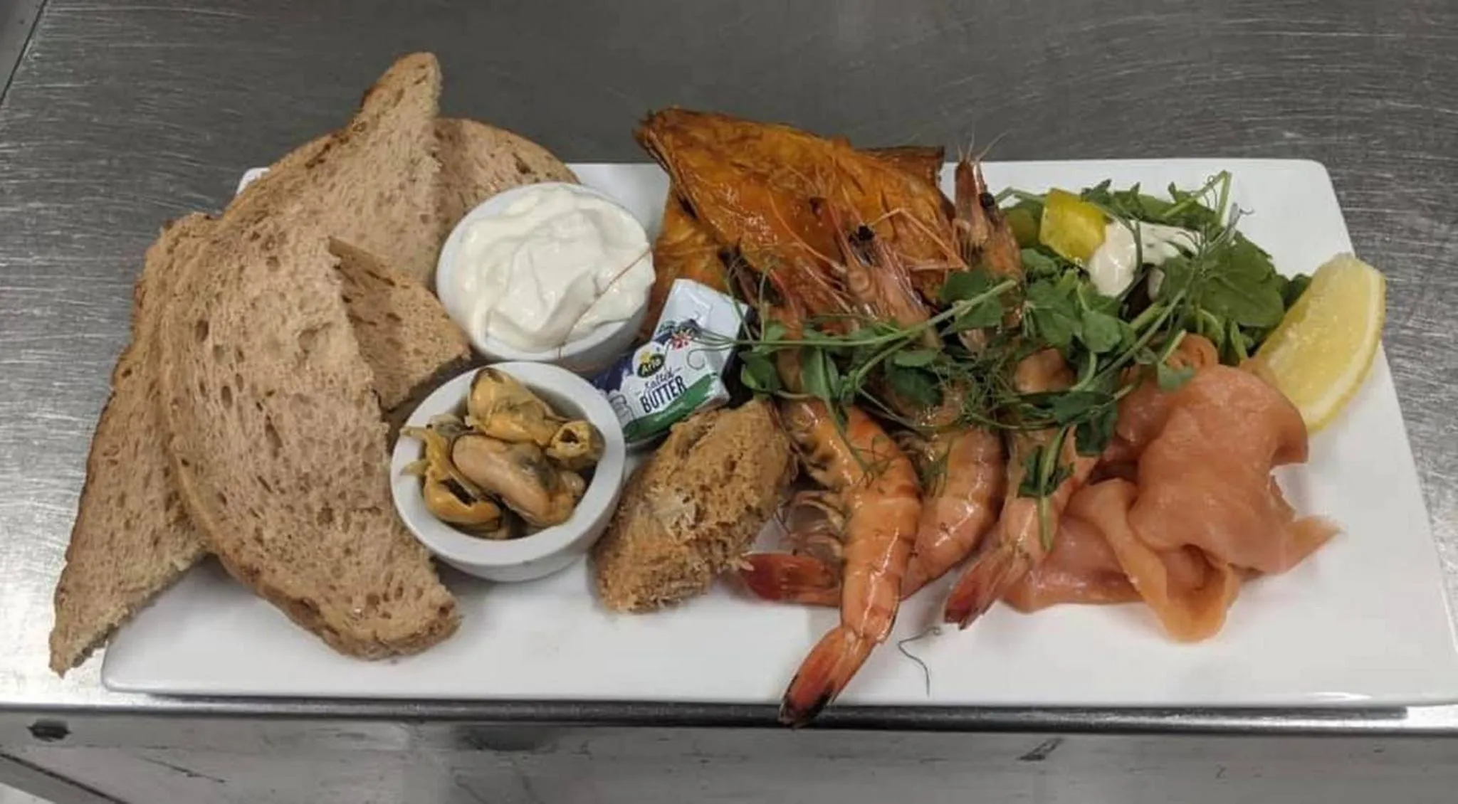 Food and drinks in Kestor Inn, Manaton, Dartmoor National Park, Newton Abbot, Devon