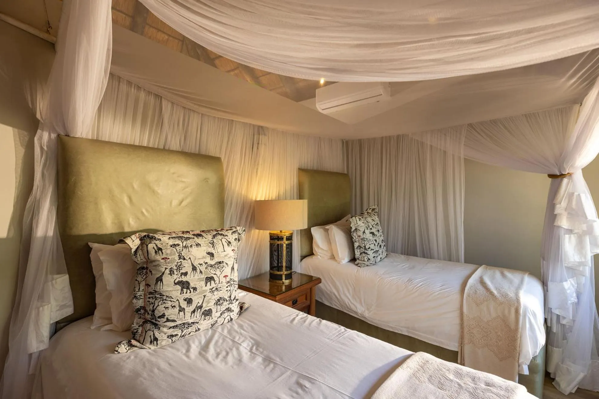 Bed in Karongwe - River Safari Lodge