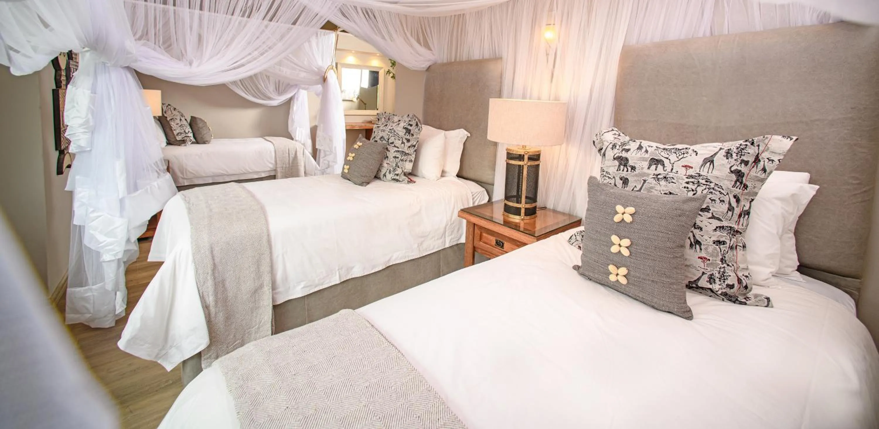 Patio, Bed in Karongwe River Lodge