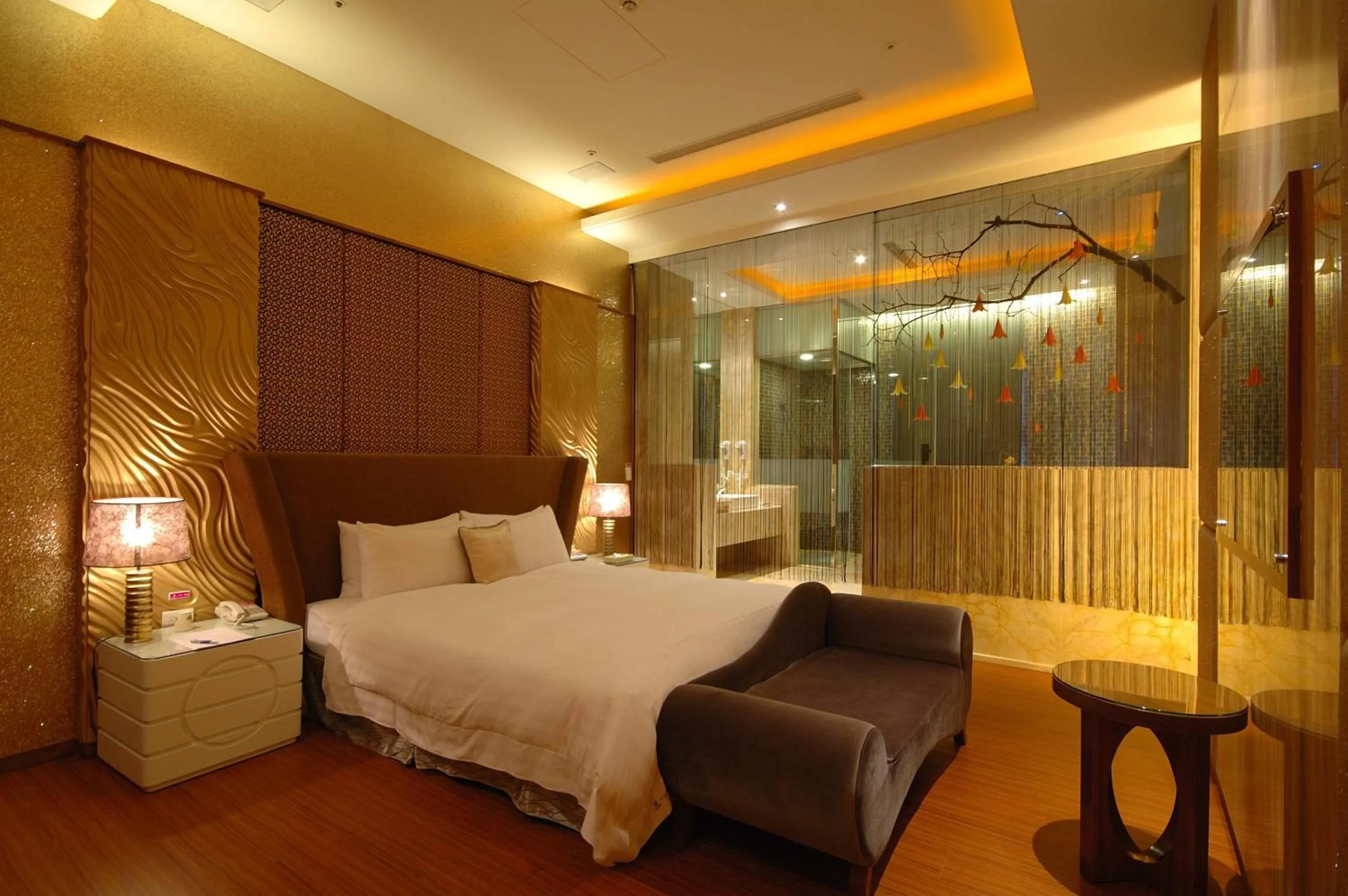 Bed in Dubai Motel