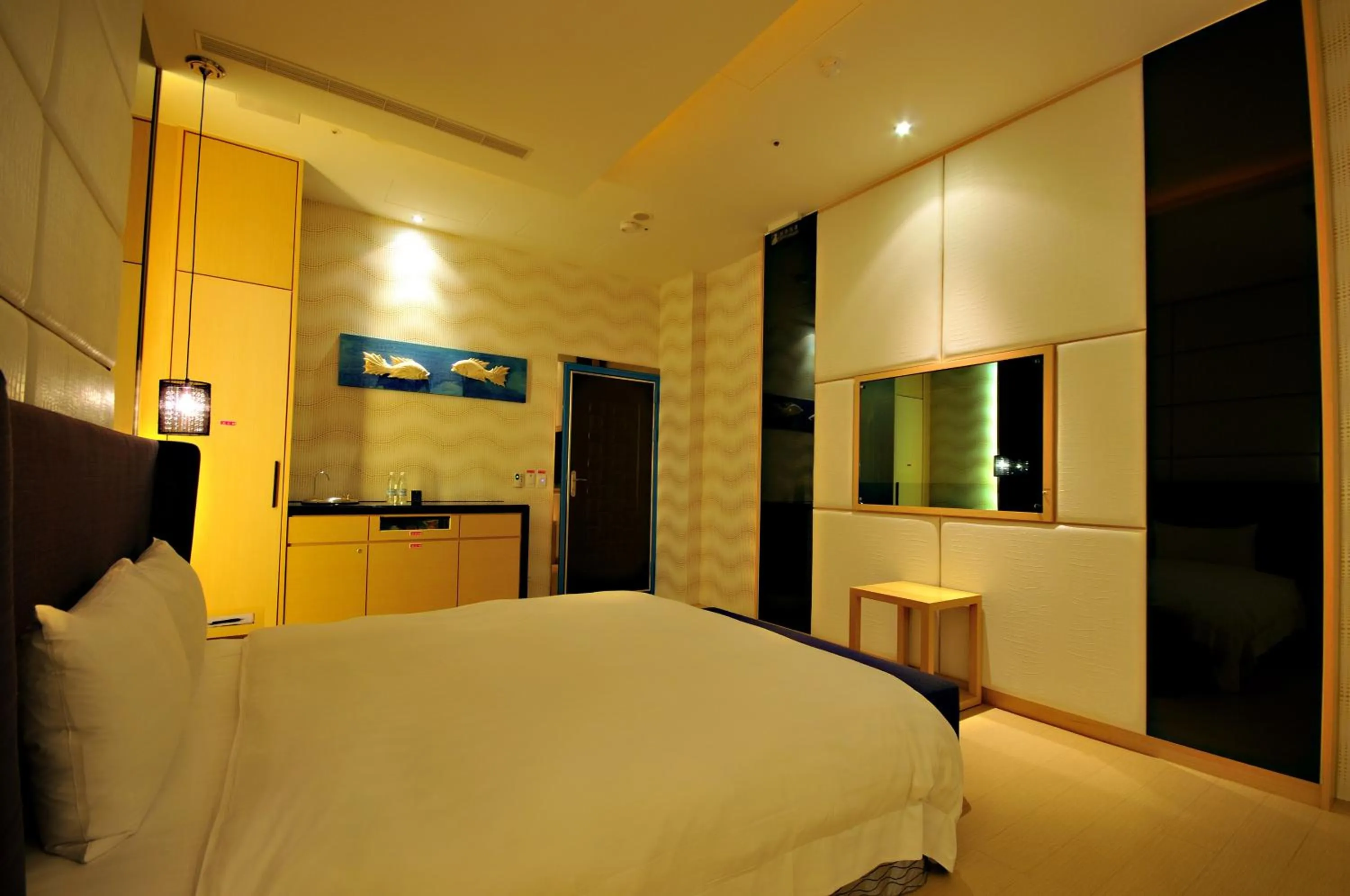 bunk bed, Bed in Dubai Motel