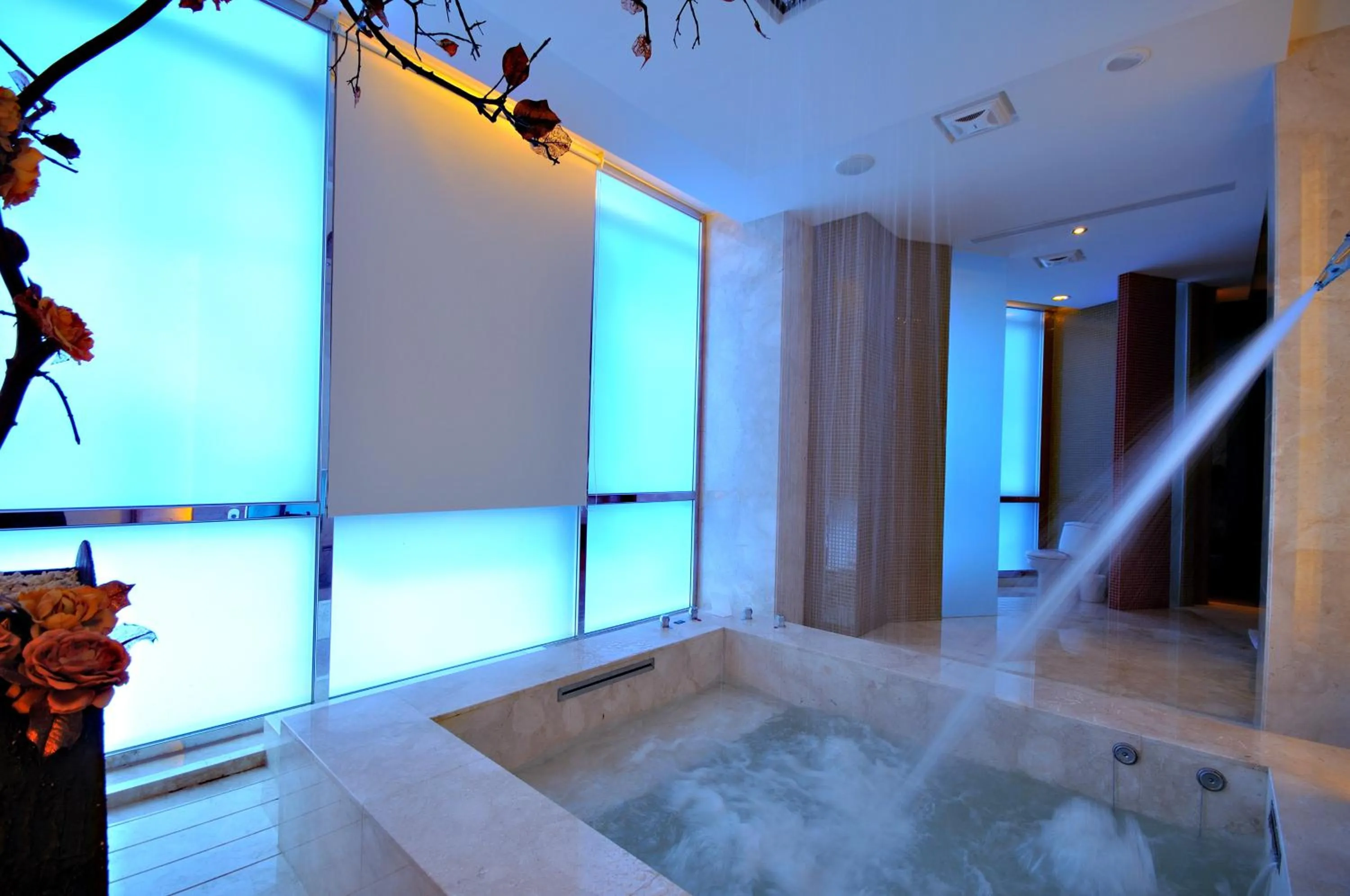 Bathroom in Dubai Motel