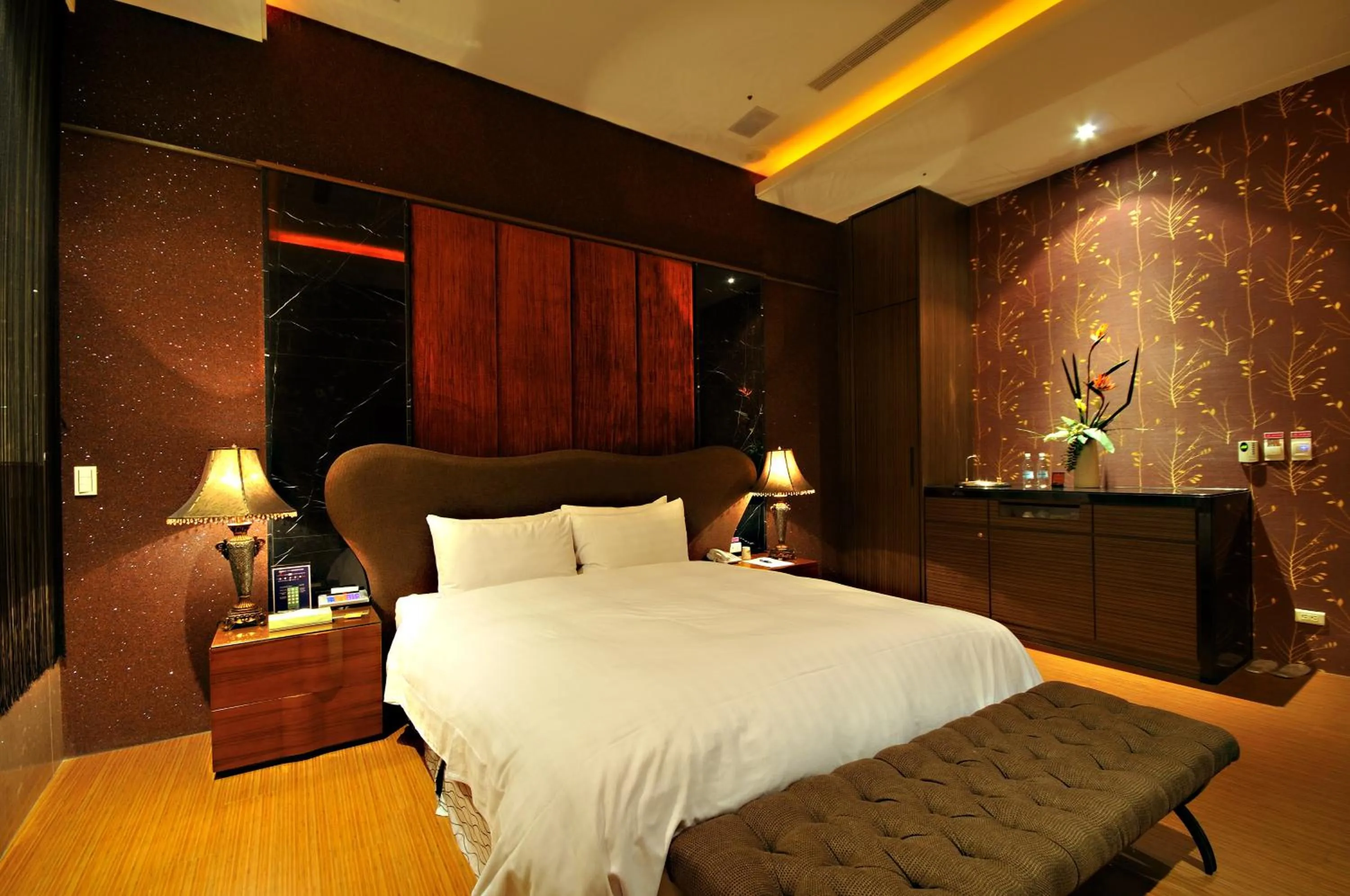 bunk bed, Bed in Dubai Motel