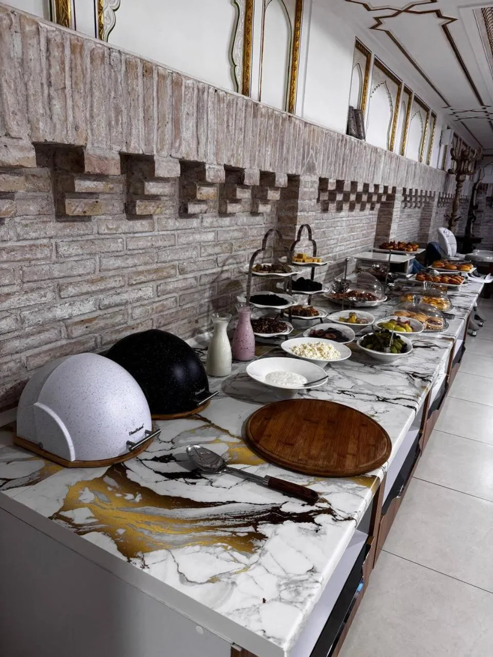 Restaurant/places to eat in Asal Boutique Hotel